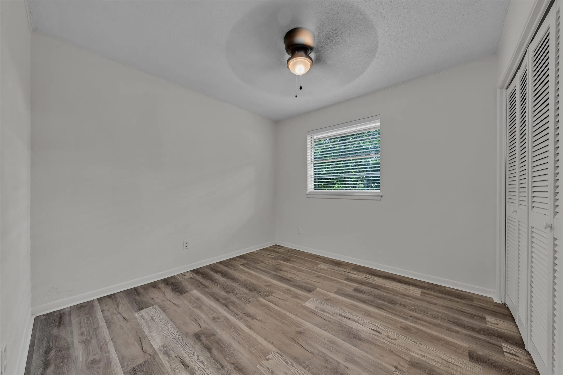 Single Family Residence For Sale in Palo Pinto County , 3407 NE 10th Street, Mineral Wells, Texas 76067, 4 Bedroom, 2 Bathroom, Garage spaces, 1,959 Sqft, built in 1967, mls#21334892, Real Estate Agent in Mineral Wells, Homes For Sale in Palo Pinto county, Homes For Sale in Mineral Wells, Realtor in Mineral Wells Texas, Real Estate Brokerage Independent Realty Texas, Luminita Cordes Realtor