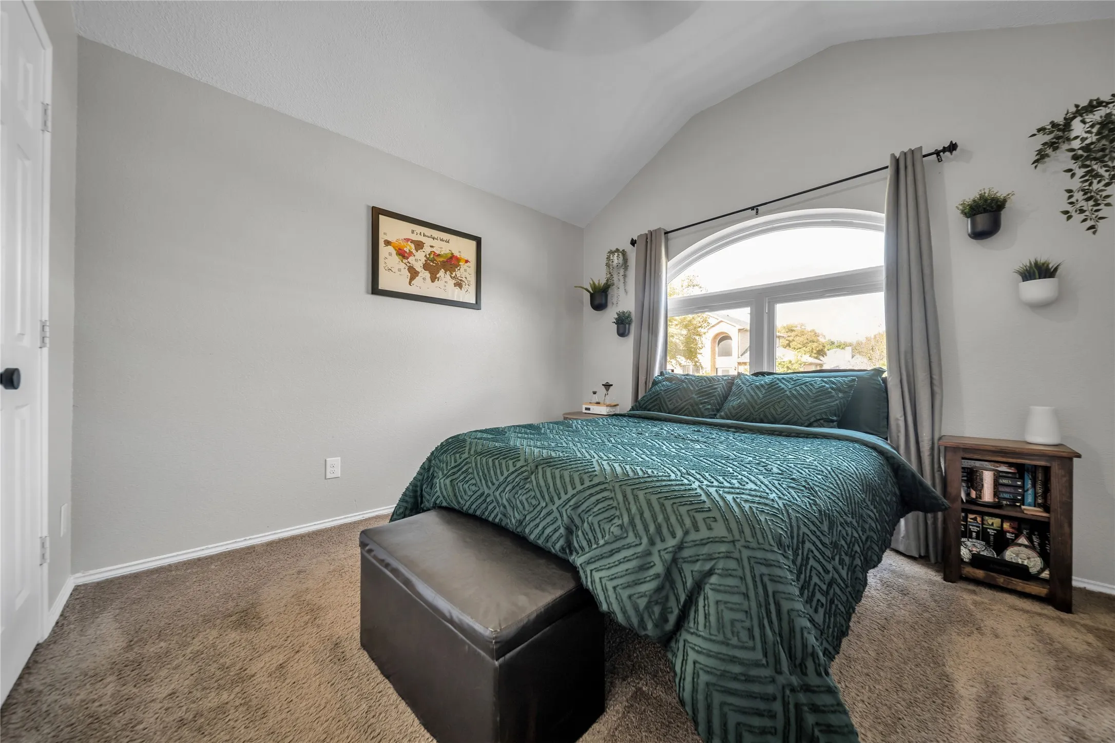 Single Family Residence For Sale in Dallas County , 2604 Hackberry Creek, Mesquite, Texas 75181, 4 Bedroom, 2 Bathroom, 2 Garage spaces, 2,111 Sqft, built in 1995, mls#21333863, Real Estate Agent in Mesquite, Homes For Sale in Dallas county, Homes For Sale in Mesquite, Realtor in Mesquite Texas, Real Estate Brokerage Independent Realty Texas, Luminita Cordes Realtor