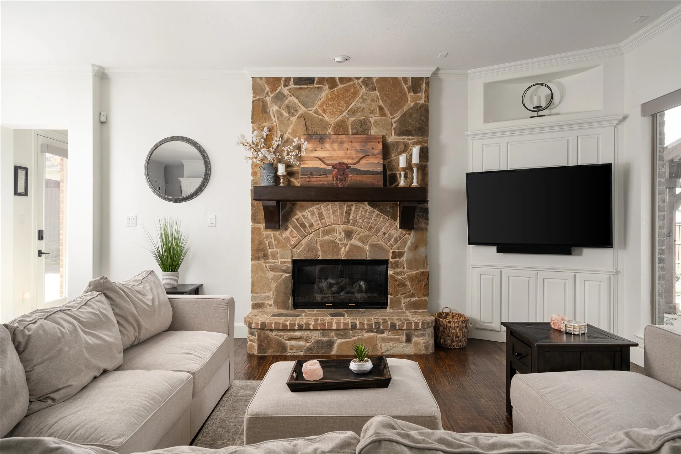 Single Family Residence For Sale in Denton County , 2312 Maidens Castle Drive, Lewisville, Texas 75056, 4 Bedroom, 5 Bathroom, 3 Garage spaces, 4,306 Sqft, built in 2007, mls#21334937, Real Estate Agent in Lewisville, Homes For Sale in Denton county, Homes For Sale in Lewisville, Realtor in Lewisville Texas, Real Estate Brokerage Independent Realty Texas, Luminita Cordes Realtor