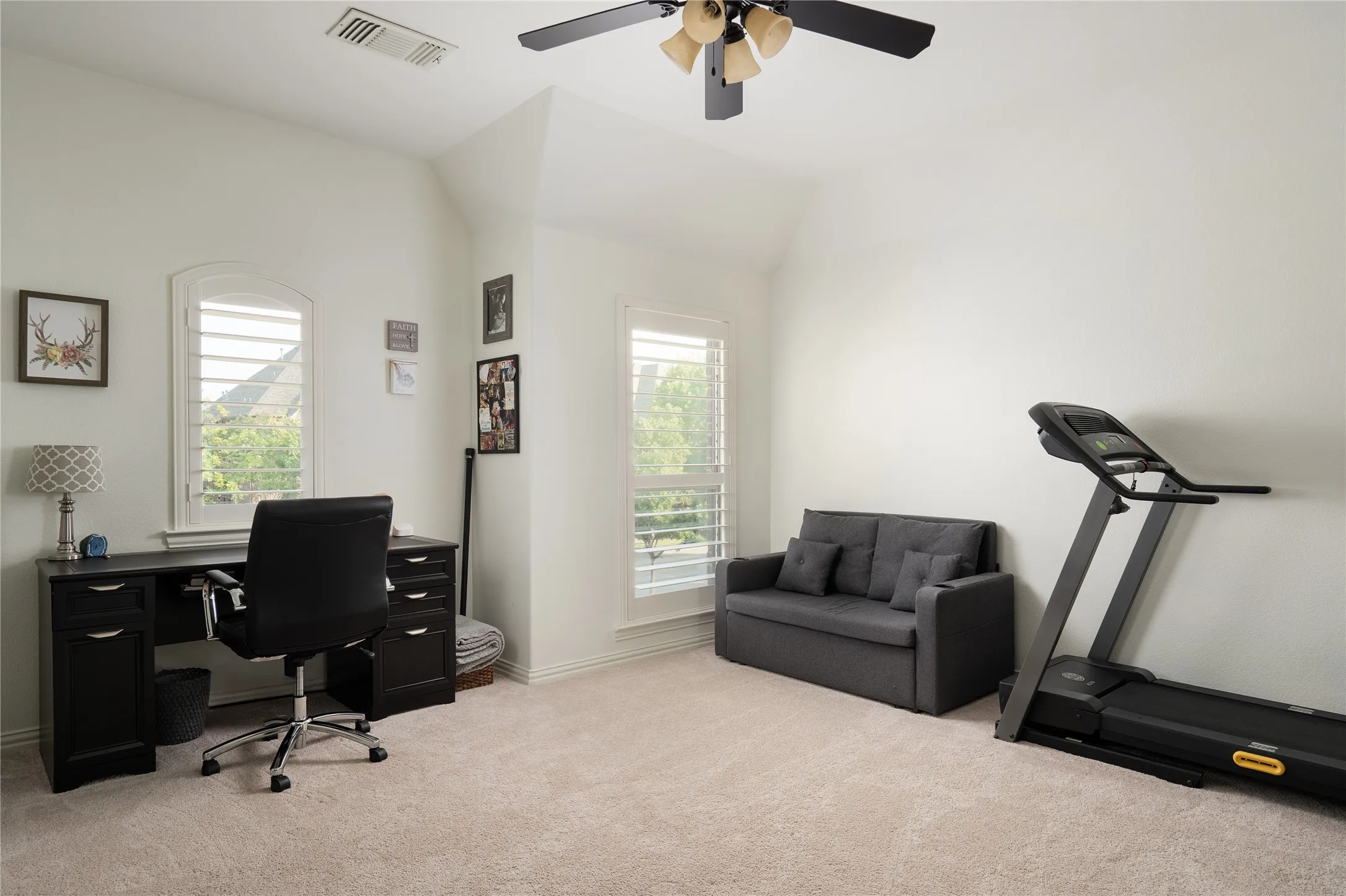 Single Family Residence For Sale in Denton County , 2312 Maidens Castle Drive, Lewisville, Texas 75056, 4 Bedroom, 5 Bathroom, 3 Garage spaces, 4,306 Sqft, built in 2007, mls#21334937, Real Estate Agent in Lewisville, Homes For Sale in Denton county, Homes For Sale in Lewisville, Realtor in Lewisville Texas, Real Estate Brokerage Independent Realty Texas, Luminita Cordes Realtor