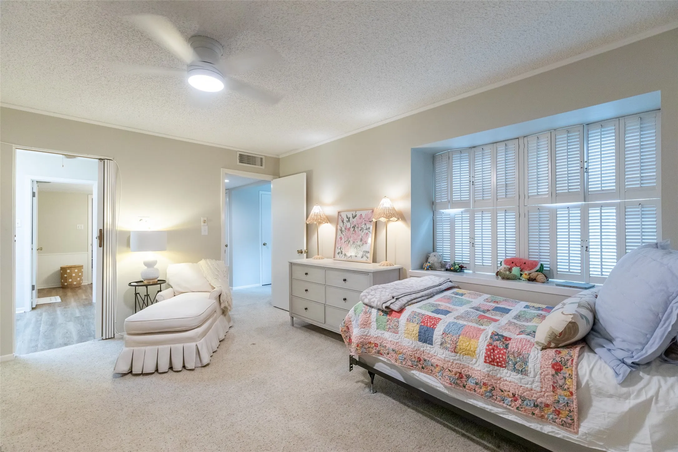 Condominium For Sale in Taylor County , 2732 Barrow Street, Abilene, Texas 79605, 3 Bedroom, 3 Bathroom, 2 Garage spaces, 2,758 Sqft, built in 1974, mls#21333357, Real Estate Agent in Abilene, Homes For Sale in Taylor county, Homes For Sale in Abilene, Realtor in Abilene Texas, Real Estate Brokerage Independent Realty Texas, Luminita Cordes Realtor