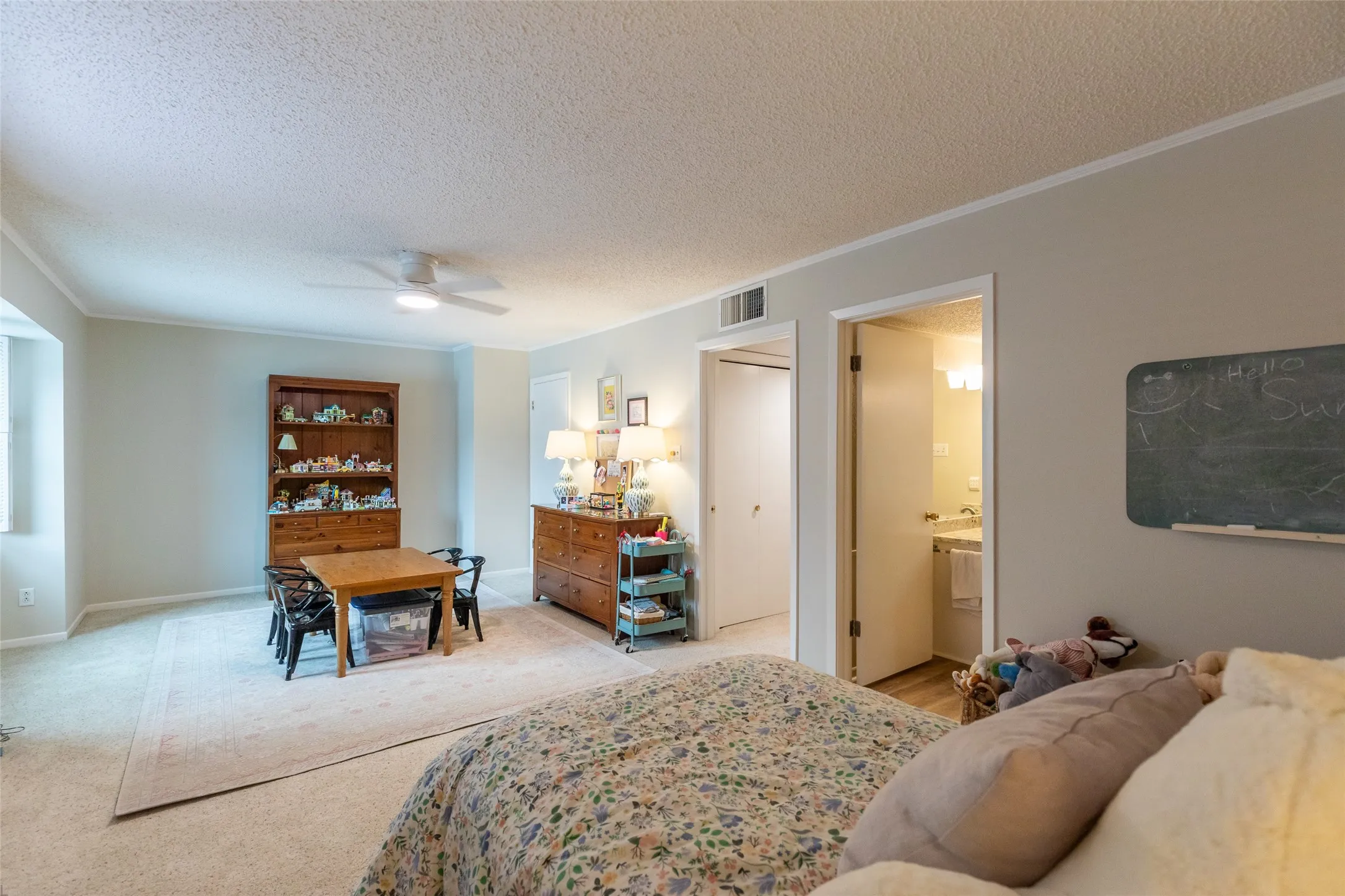 Condominium For Sale in Taylor County , 2732 Barrow Street, Abilene, Texas 79605, 3 Bedroom, 3 Bathroom, 2 Garage spaces, 2,758 Sqft, built in 1974, mls#21333357, Real Estate Agent in Abilene, Homes For Sale in Taylor county, Homes For Sale in Abilene, Realtor in Abilene Texas, Real Estate Brokerage Independent Realty Texas, Luminita Cordes Realtor
