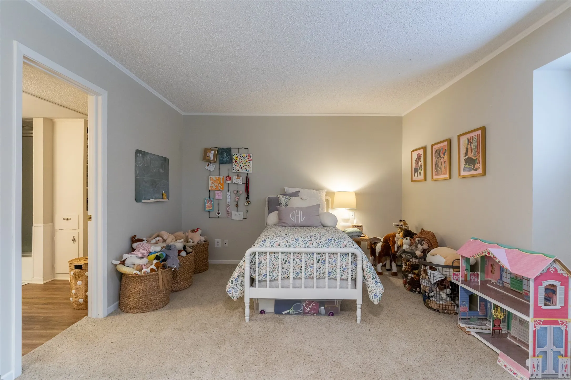 Condominium For Sale in Taylor County , 2732 Barrow Street, Abilene, Texas 79605, 3 Bedroom, 3 Bathroom, 2 Garage spaces, 2,758 Sqft, built in 1974, mls#21333357, Real Estate Agent in Abilene, Homes For Sale in Taylor county, Homes For Sale in Abilene, Realtor in Abilene Texas, Real Estate Brokerage Independent Realty Texas, Luminita Cordes Realtor