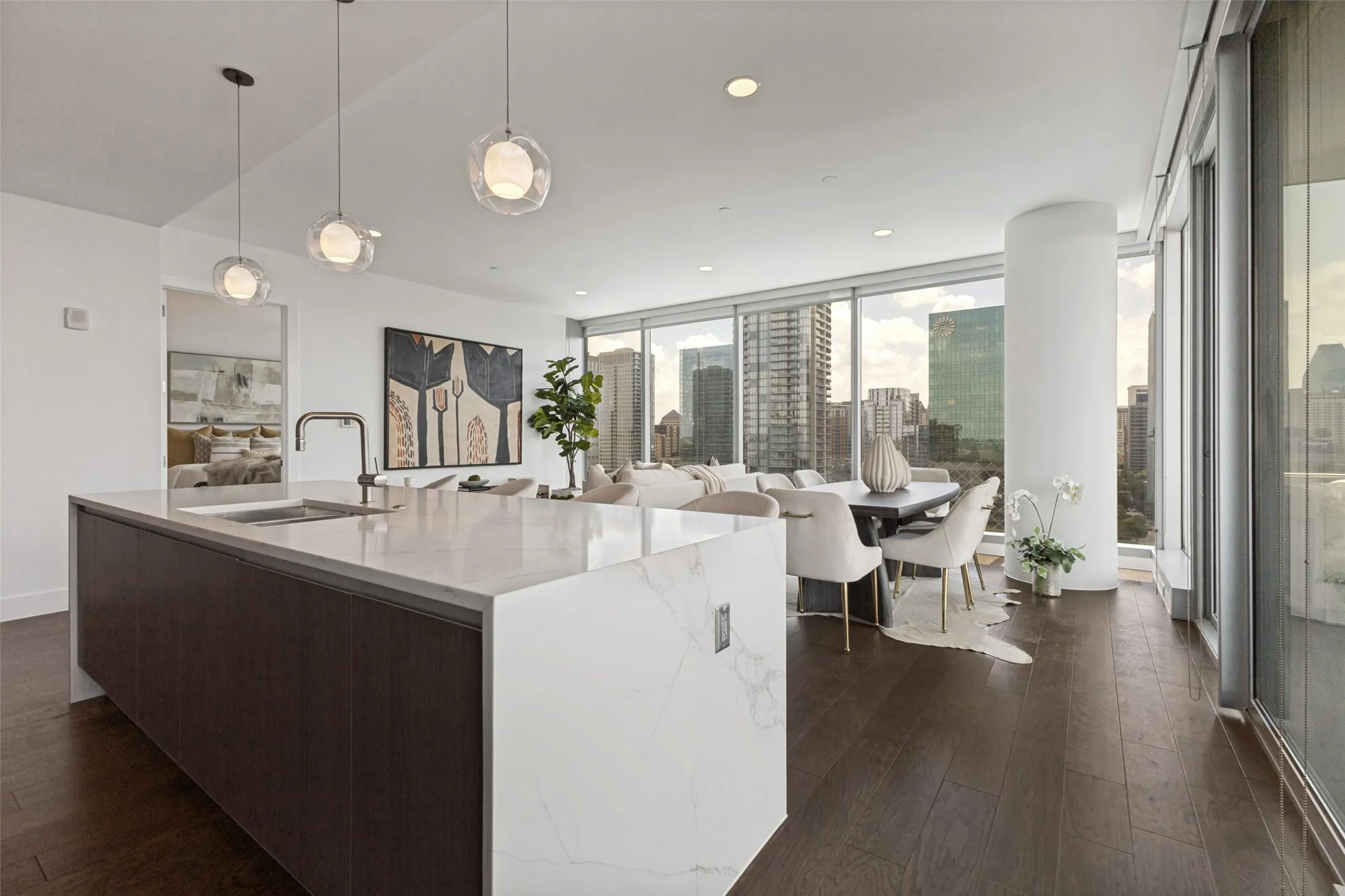 Condominium For Sale in Dallas County , 3130 N Harwood Street 1401, Dallas, Texas 75201, 3 Bedrooms, 4 Bathrooms, 2 Garage spaces, 2,231 Sqft, built in 2018, Price $1,712,000, mls#21333577, Real Estate Agent in Dallas, Homes For Sale in Dallas county, Homes For Sale in Dallas, Realtor in Dallas Texas, Real Estate Brokerage Independent Realty Texas, Luminita Cordes Realtor