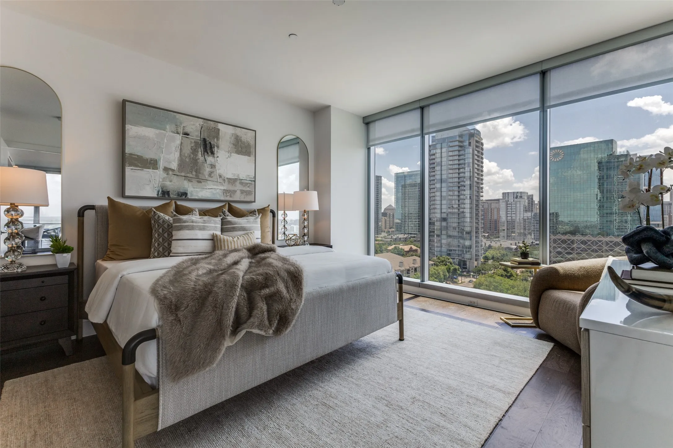 Condominium For Sale in Dallas County , 3130 N Harwood Street 1401, Dallas, Texas 75201, 3 Bedrooms, 4 Bathrooms, 2 Garage spaces, 2,231 Sqft, built in 2018, Price $1,712,000, mls#21333577, Real Estate Agent in Dallas, Homes For Sale in Dallas county, Homes For Sale in Dallas, Realtor in Dallas Texas, Real Estate Brokerage Independent Realty Texas, Luminita Cordes Realtor