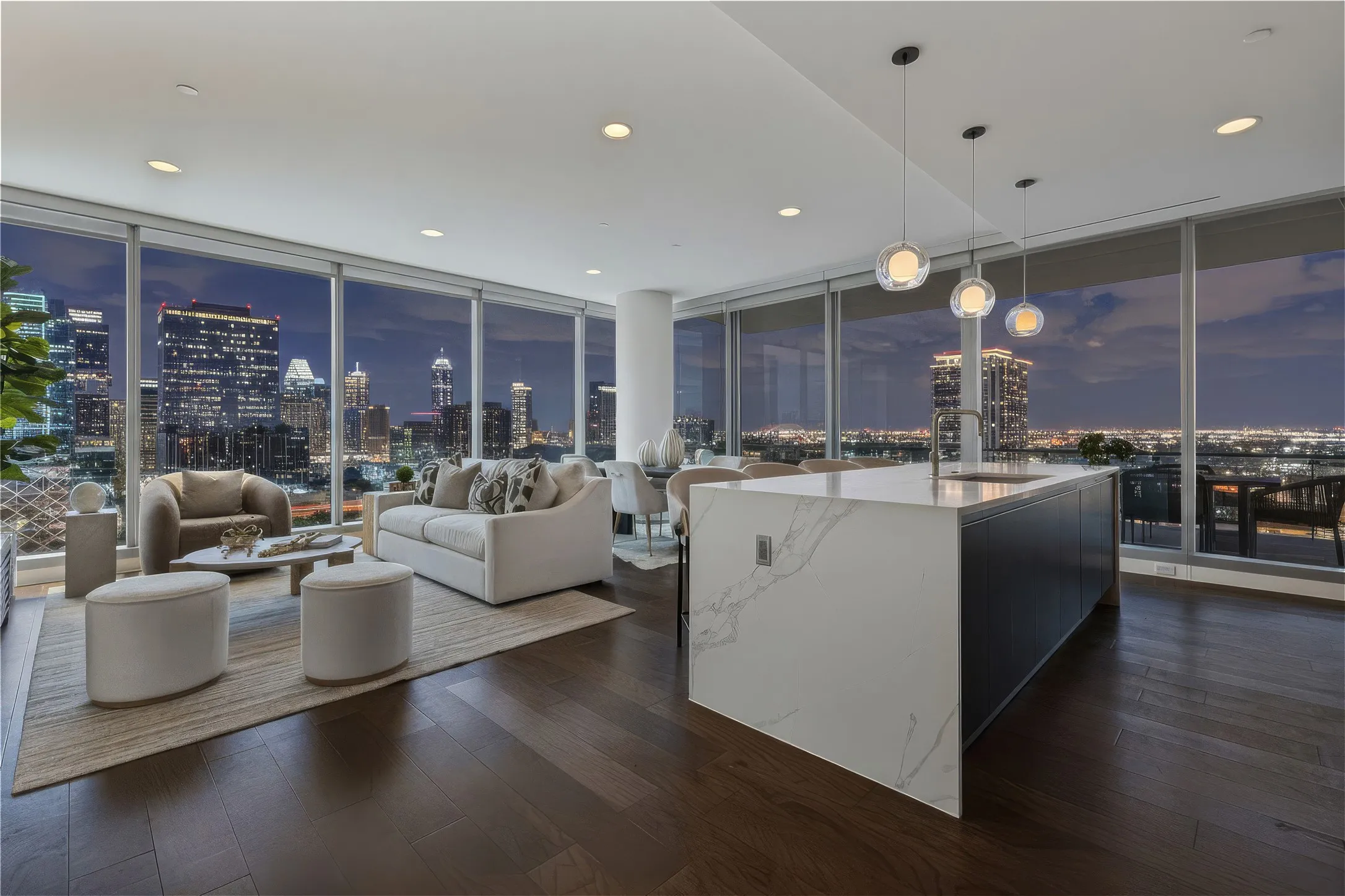 Condominium For Sale in Dallas County , 3130 N Harwood Street 1401, Dallas, Texas 75201, 3 Bedrooms, 4 Bathrooms, 2 Garage spaces, 2,231 Sqft, built in 2018, Price $1,712,000, mls#21333577, Real Estate Agent in Dallas, Homes For Sale in Dallas county, Homes For Sale in Dallas, Realtor in Dallas Texas, Real Estate Brokerage Independent Realty Texas, Luminita Cordes Realtor