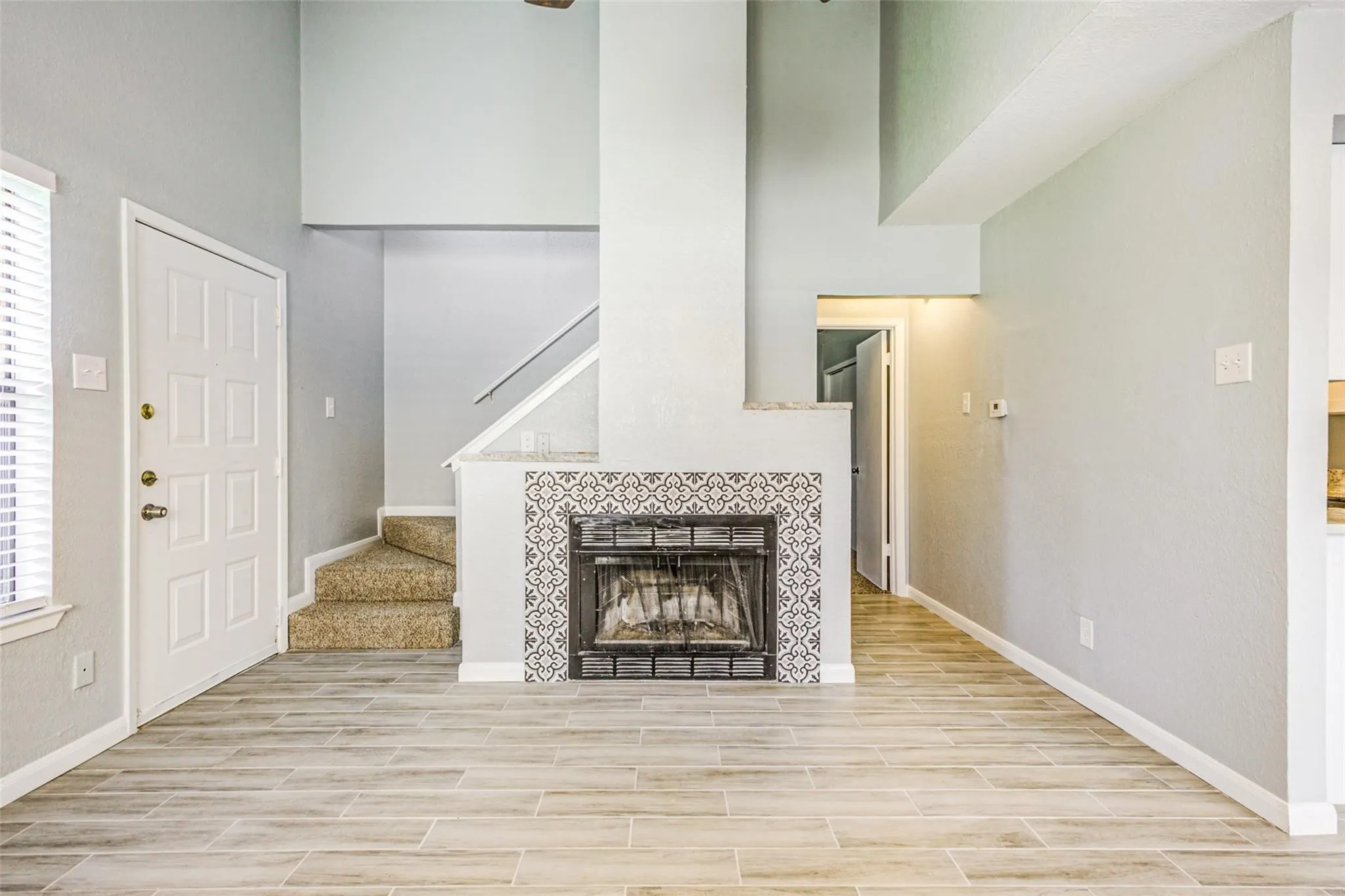Condominium For Rent in Dallas County , 2240 Tarpley Road 324, Carrollton, Texas 75006, 3 Bedroom, 2 Bathroom, Garage spaces, 1,083 Sqft, built in 1982, mls#21335132, Real Estate Agent in Carrollton, Homes For Rent in Dallas county, Homes For Rent in Carrollton, Realtor in Carrollton Texas, Real Estate Brokerage Independent Realty Texas, Luminita Cordes Realtor