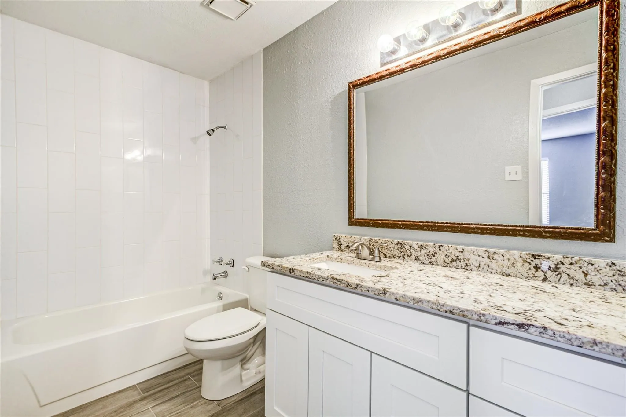 Condominium For Rent in Dallas County , 2240 Tarpley Road 324, Carrollton, Texas 75006, 3 Bedroom, 2 Bathroom, Garage spaces, 1,083 Sqft, built in 1982, mls#21335132, Real Estate Agent in Carrollton, Homes For Rent in Dallas county, Homes For Rent in Carrollton, Realtor in Carrollton Texas, Real Estate Brokerage Independent Realty Texas, Luminita Cordes Realtor