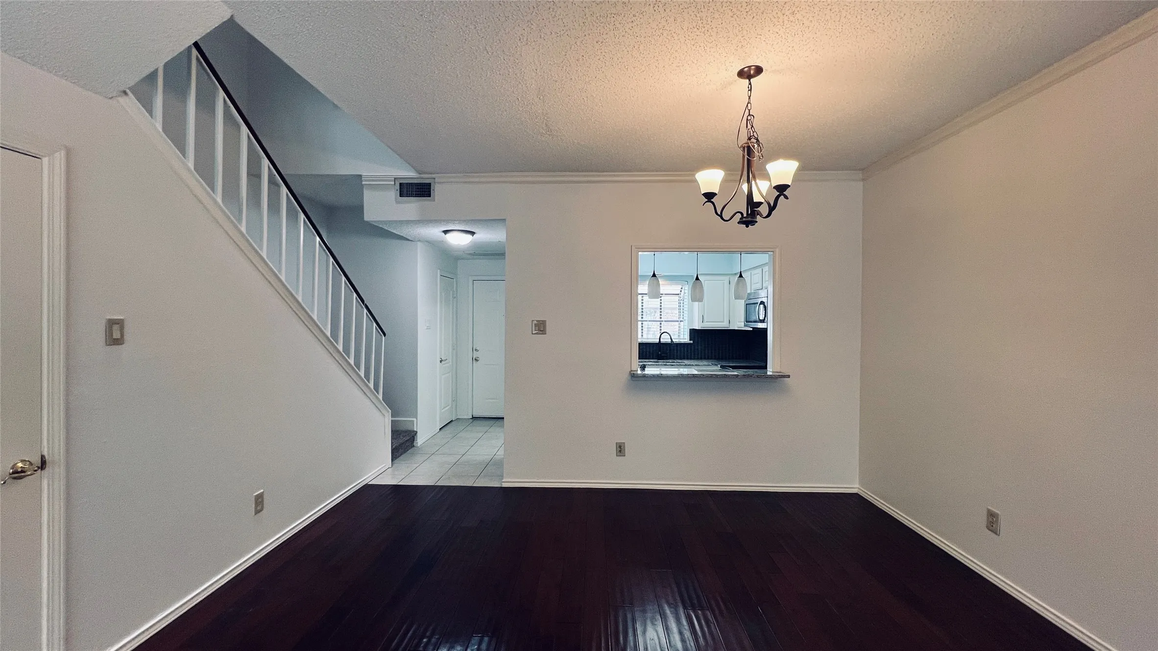 Condominium For Rent in Collin County , 5859 Frankford Road 1009, Dallas, Texas 75252, 2 Bedroom, 2 Bathroom, Garage spaces, 1,151 Sqft, built in 1985, mls#21334658, Real Estate Agent in Dallas, Homes For Rent in Collin county, Homes For Rent in Dallas, Realtor in Dallas Texas, Real Estate Brokerage Independent Realty Texas, Luminita Cordes Realtor