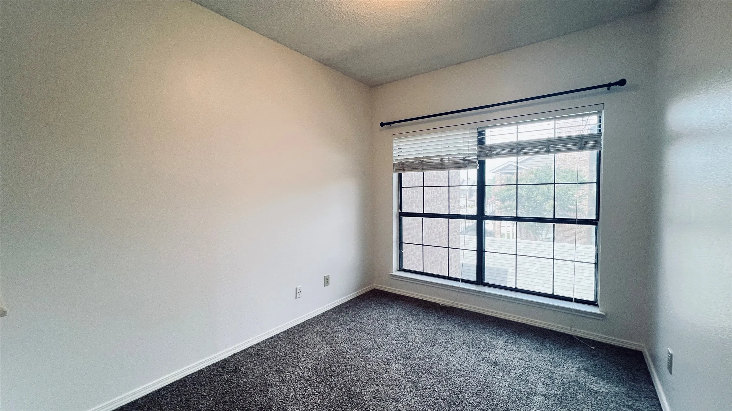 Condominium For Rent in Collin County , 5859 Frankford Road 1009, Dallas, Texas 75252, 2 Bedroom, 2 Bathroom, Garage spaces, 1,151 Sqft, built in 1985, mls#21334658, Real Estate Agent in Dallas, Homes For Rent in Collin county, Homes For Rent in Dallas, Realtor in Dallas Texas, Real Estate Brokerage Independent Realty Texas, Luminita Cordes Realtor
