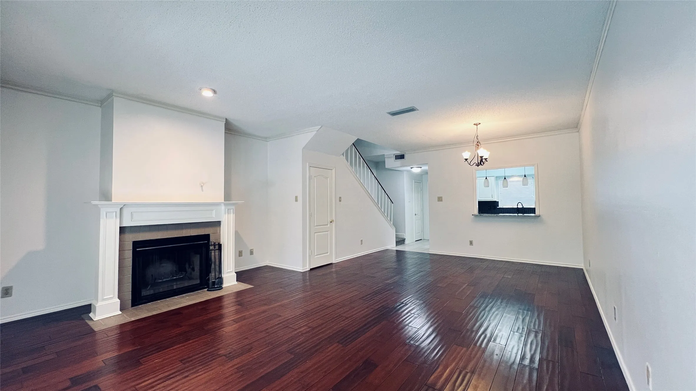 Condominium For Rent in Collin County , 5859 Frankford Road 1009, Dallas, Texas 75252, 2 Bedroom, 2 Bathroom, Garage spaces, 1,151 Sqft, built in 1985, mls#21334658, Real Estate Agent in Dallas, Homes For Rent in Collin county, Homes For Rent in Dallas, Realtor in Dallas Texas, Real Estate Brokerage Independent Realty Texas, Luminita Cordes Realtor