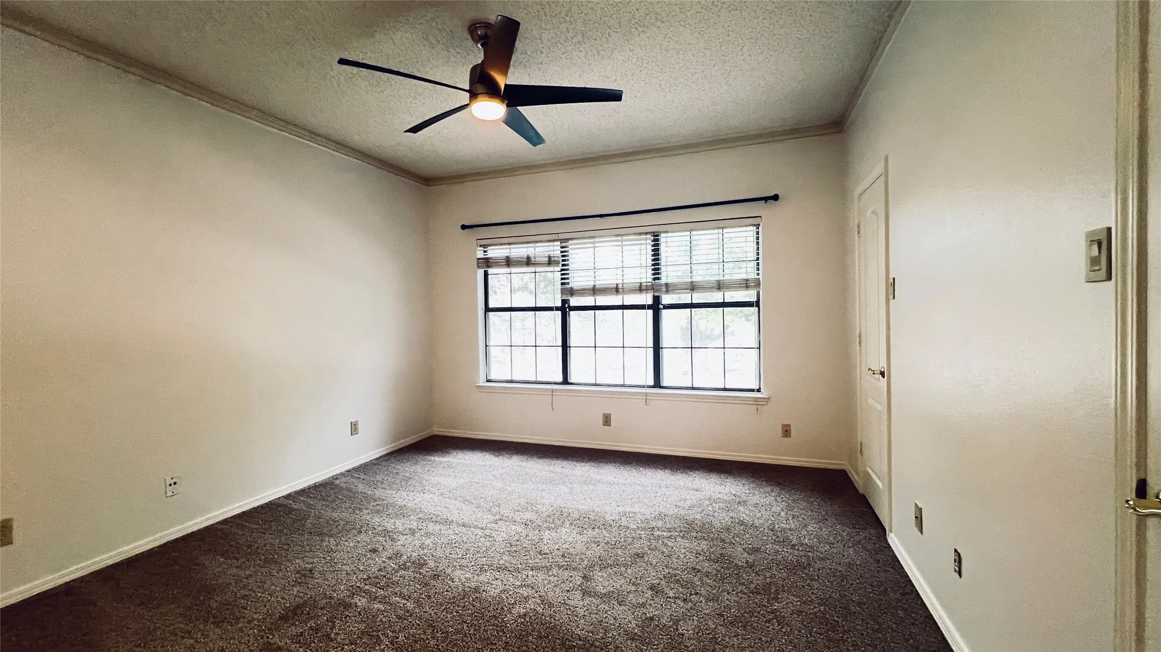 Condominium For Rent in Collin County , 5859 Frankford Road 1009, Dallas, Texas 75252, 2 Bedroom, 2 Bathroom, Garage spaces, 1,151 Sqft, built in 1985, mls#21334658, Real Estate Agent in Dallas, Homes For Rent in Collin county, Homes For Rent in Dallas, Realtor in Dallas Texas, Real Estate Brokerage Independent Realty Texas, Luminita Cordes Realtor