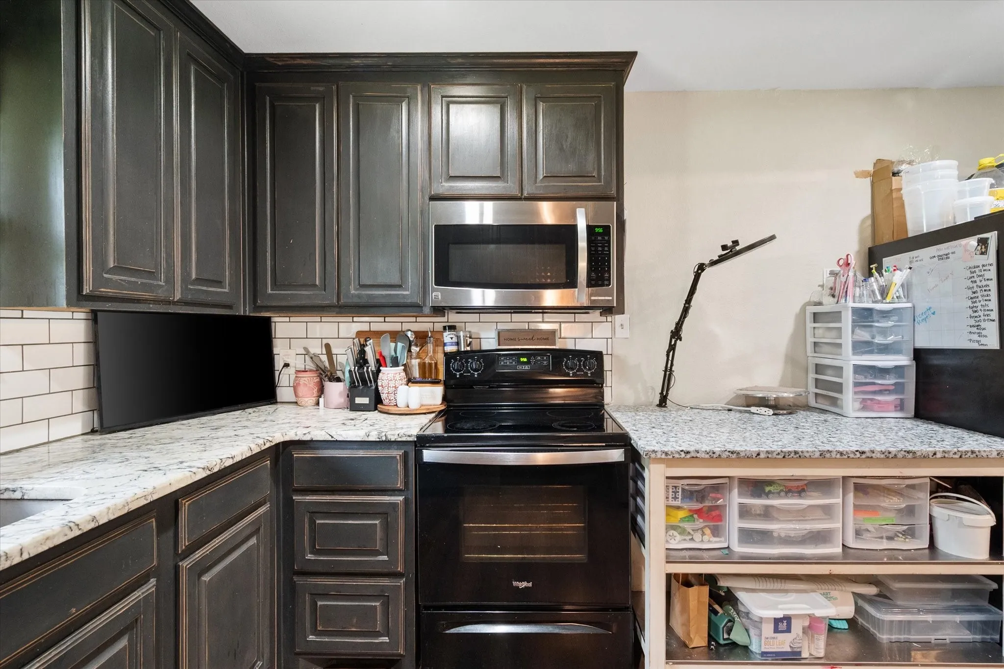Single Family Residence For Sale in Navarro County , 1437 Ficklin Avenue, Corsicana, Texas 75110, 3 Bedroom, 2 Bathroom, Garage spaces, 1,592 Sqft, built in 1956, mls#21334865, Real Estate Agent in Corsicana, Homes For Sale in Navarro county, Homes For Sale in Corsicana, Realtor in Corsicana Texas, Real Estate Brokerage Independent Realty Texas, Luminita Cordes Realtor