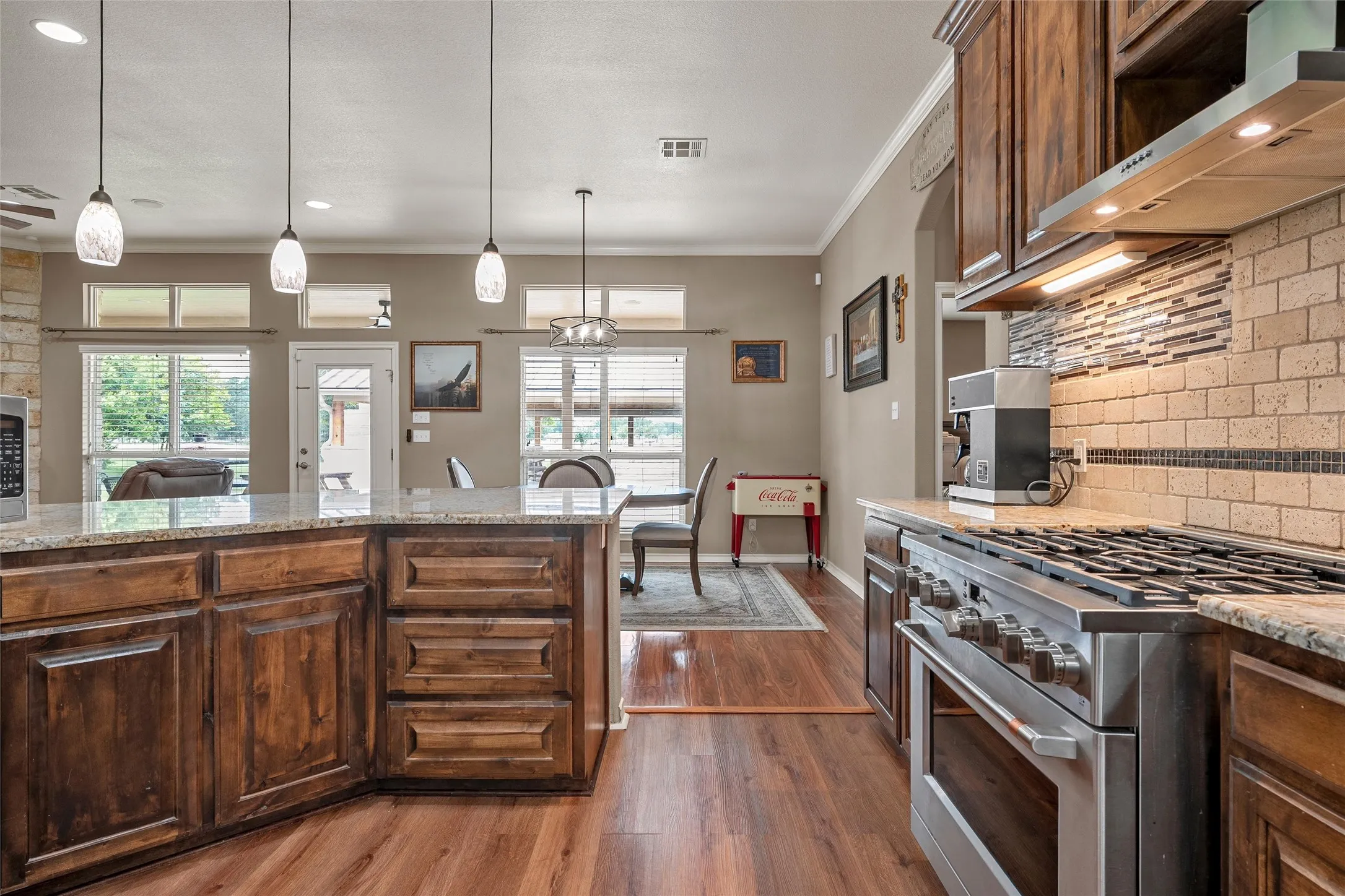 Single Family Residence For Sale in Mc Lennan County , 1117 Downsville Road, Robinson, Texas 76706, 4 Bedroom, 3 Bathroom, Garage spaces, 2,136 Sqft, built in 2013, mls#21334975, Real Estate Agent in Robinson, Homes For Sale in Mc Lennan county, Homes For Sale in Robinson, Realtor in Robinson Texas, Real Estate Brokerage Independent Realty Texas, Luminita Cordes Realtor