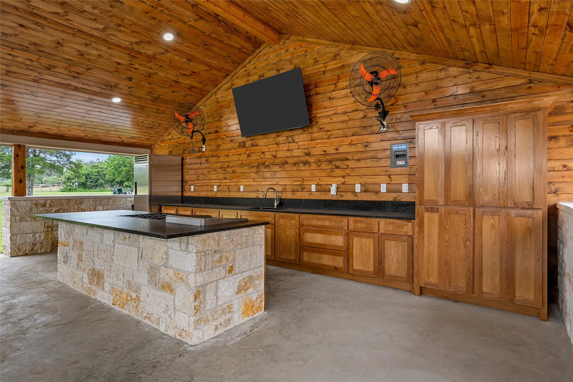 Single Family Residence For Sale in Mc Lennan County , 1117 Downsville Road, Robinson, Texas 76706, 4 Bedroom, 3 Bathroom, Garage spaces, 2,136 Sqft, built in 2013, mls#21334975, Real Estate Agent in Robinson, Homes For Sale in Mc Lennan county, Homes For Sale in Robinson, Realtor in Robinson Texas, Real Estate Brokerage Independent Realty Texas, Luminita Cordes Realtor