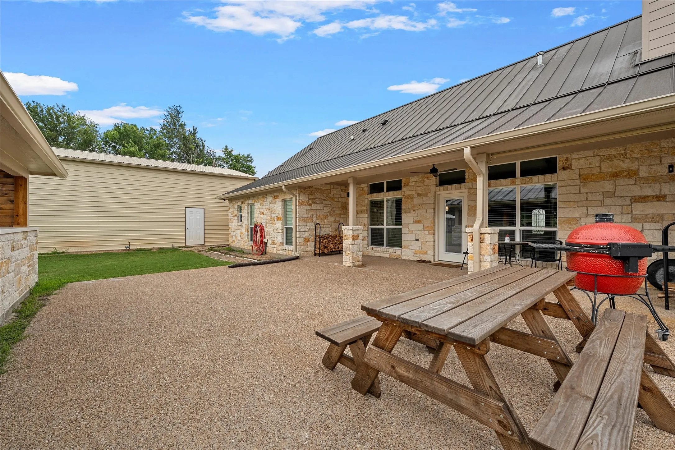 Single Family Residence For Sale in Mc Lennan County , 1117 Downsville Road, Robinson, Texas 76706, 4 Bedroom, 3 Bathroom, Garage spaces, 2,136 Sqft, built in 2013, mls#21334975, Real Estate Agent in Robinson, Homes For Sale in Mc Lennan county, Homes For Sale in Robinson, Realtor in Robinson Texas, Real Estate Brokerage Independent Realty Texas, Luminita Cordes Realtor