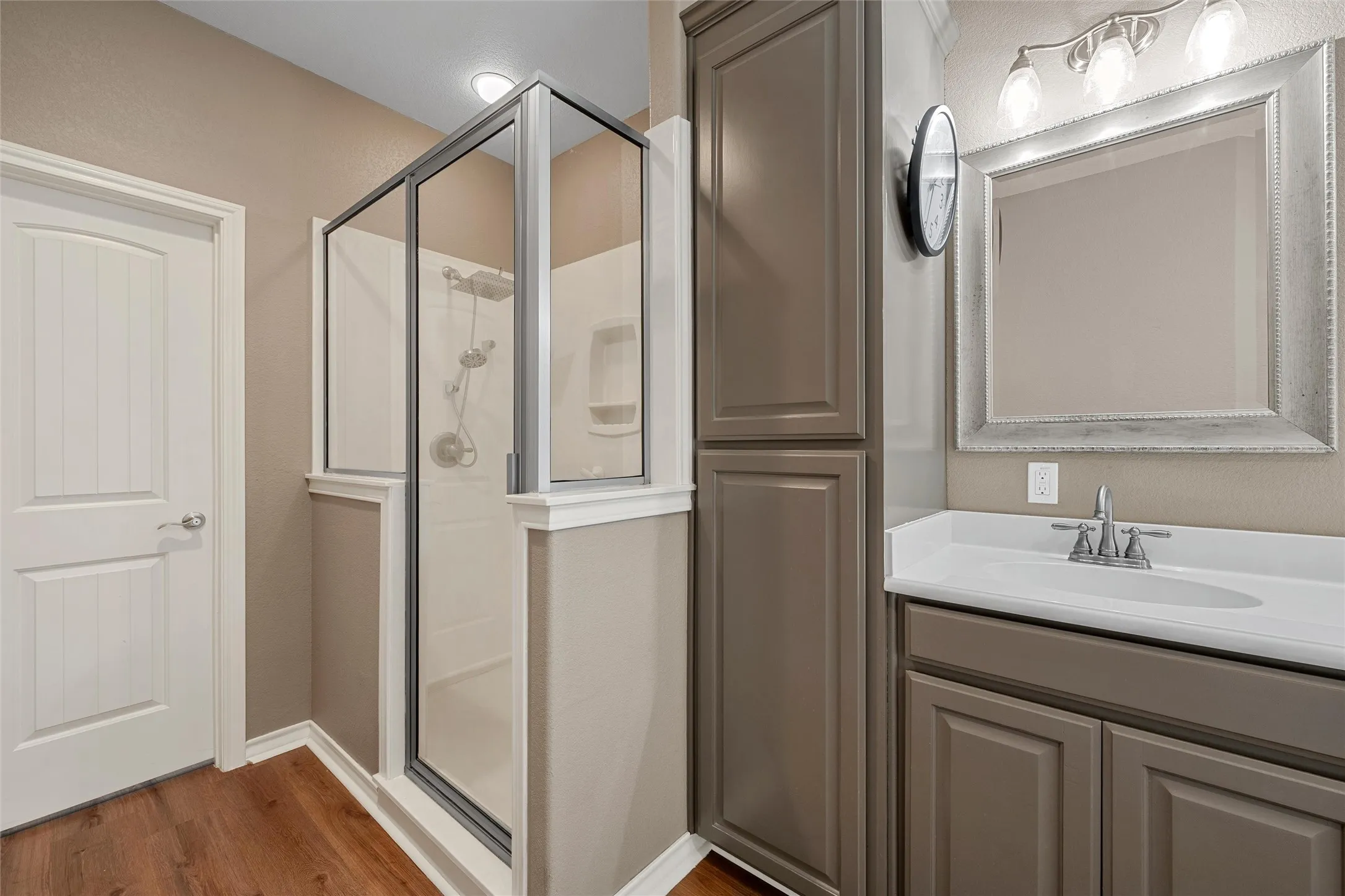 Single Family Residence For Sale in Mc Lennan County , 1117 Downsville Road, Robinson, Texas 76706, 4 Bedroom, 3 Bathroom, Garage spaces, 2,136 Sqft, built in 2013, mls#21334975, Real Estate Agent in Robinson, Homes For Sale in Mc Lennan county, Homes For Sale in Robinson, Realtor in Robinson Texas, Real Estate Brokerage Independent Realty Texas, Luminita Cordes Realtor
