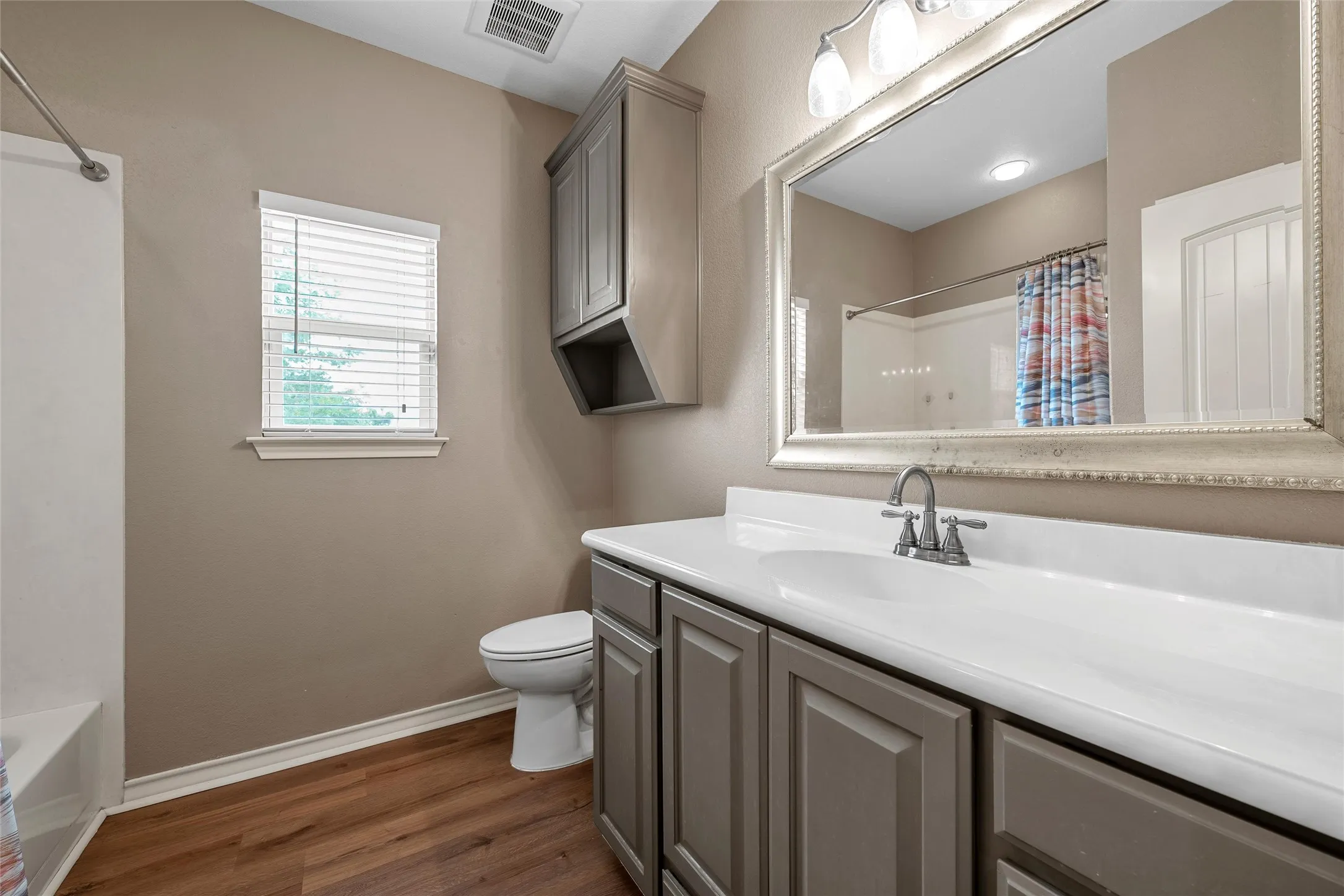 Single Family Residence For Sale in Mc Lennan County , 1117 Downsville Road, Robinson, Texas 76706, 4 Bedroom, 3 Bathroom, Garage spaces, 2,136 Sqft, built in 2013, mls#21334975, Real Estate Agent in Robinson, Homes For Sale in Mc Lennan county, Homes For Sale in Robinson, Realtor in Robinson Texas, Real Estate Brokerage Independent Realty Texas, Luminita Cordes Realtor