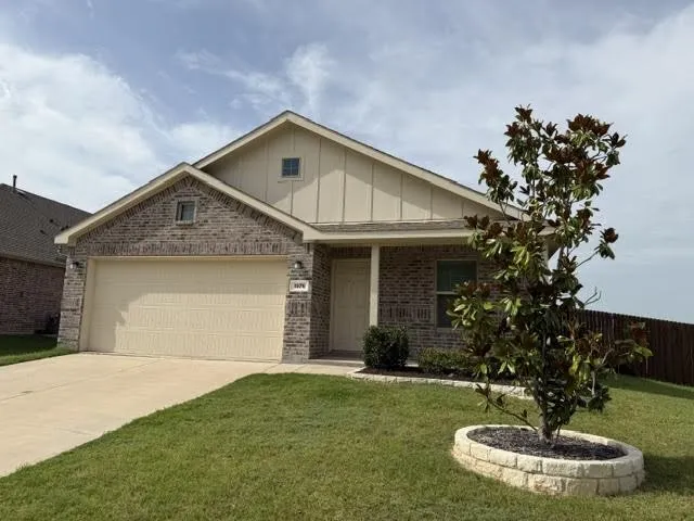Single Family Residence For Rent in Collin County , 1976 Helmoken Falls Drive, Anna, Texas 75409, 3 Bedrooms, 2 Bathrooms, 2 Garage spaces, 1,516 Sqft, built in 2021, Price $1,895, mls#21335154, Real Estate Agent in Anna, Homes For Rent in Collin county, Homes For Rent in Anna, Realtor in Anna Texas, Real Estate Brokerage Independent Realty Texas, Luminita Cordes Realtor