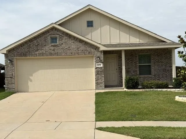 Single Family Residence For Rent in Collin County , 1976 Helmoken Falls Drive, Anna, Texas 75409, 3 Bedrooms, 2 Bathrooms, 2 Garage spaces, 1,516 Sqft, built in 2021, Price $1,895, mls#21335154, Real Estate Agent in Anna, Homes For Rent in Collin county, Homes For Rent in Anna, Realtor in Anna Texas, Real Estate Brokerage Independent Realty Texas, Luminita Cordes Realtor