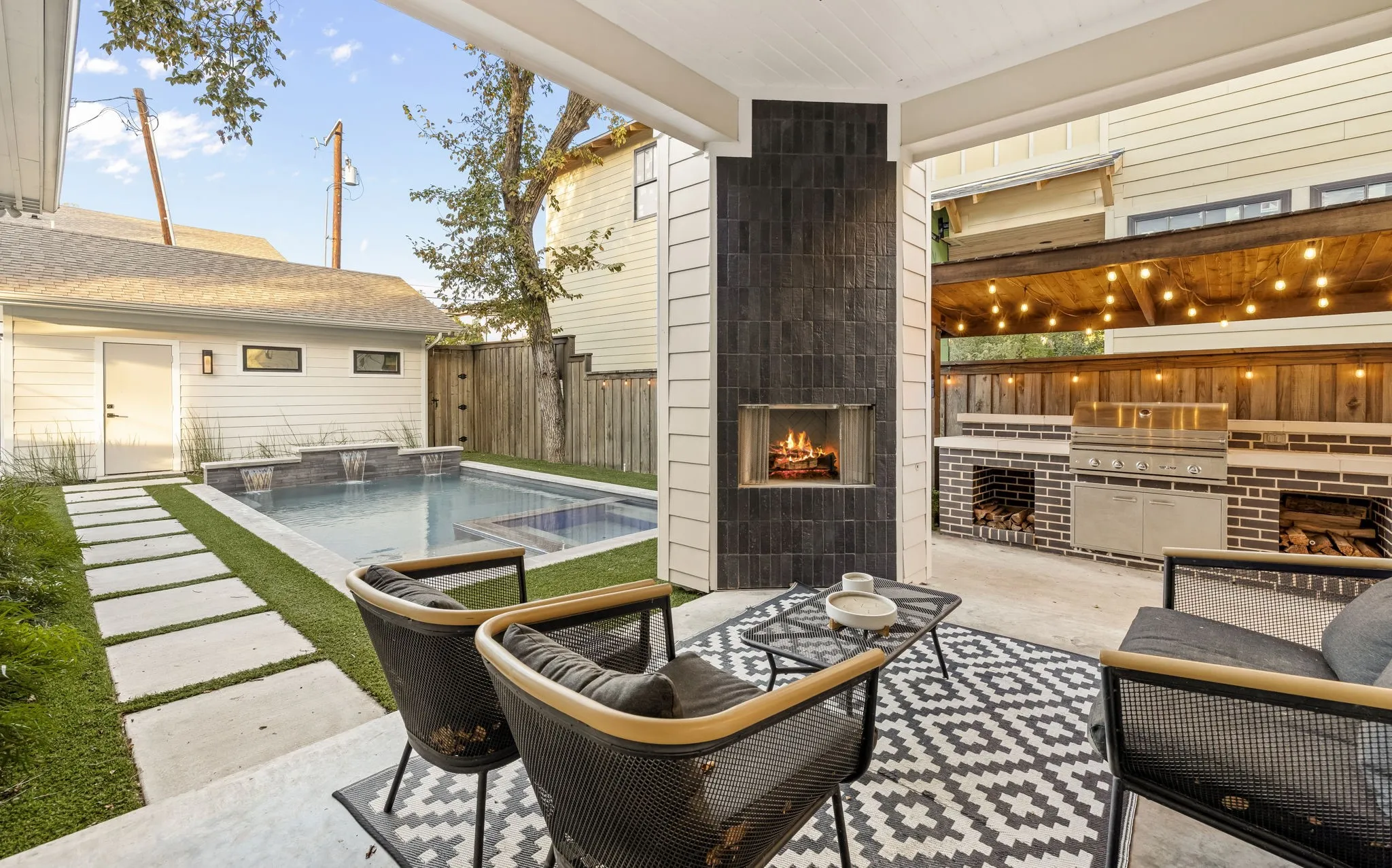 Single Family Residence For Rent in Dallas County , 5509 Richard Avenue, Dallas, Texas 75206, 4 Bedroom, 5 Bathroom, 2 Garage spaces, 4,346 Sqft, built in 2020, mls#21333177, Real Estate Agent in Dallas, Homes For Rent in Dallas county, Homes For Rent in Dallas, Realtor in Dallas Texas, Real Estate Brokerage Independent Realty Texas, Luminita Cordes Realtor