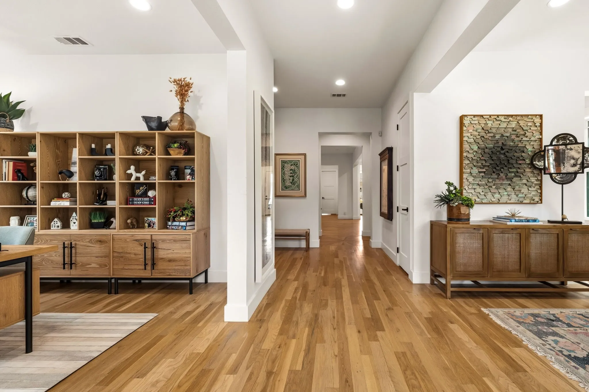 Single Family Residence For Rent in Dallas County , 5509 Richard Avenue, Dallas, Texas 75206, 4 Bedroom, 5 Bathroom, 2 Garage spaces, 4,346 Sqft, built in 2020, mls#21333177, Real Estate Agent in Dallas, Homes For Rent in Dallas county, Homes For Rent in Dallas, Realtor in Dallas Texas, Real Estate Brokerage Independent Realty Texas, Luminita Cordes Realtor