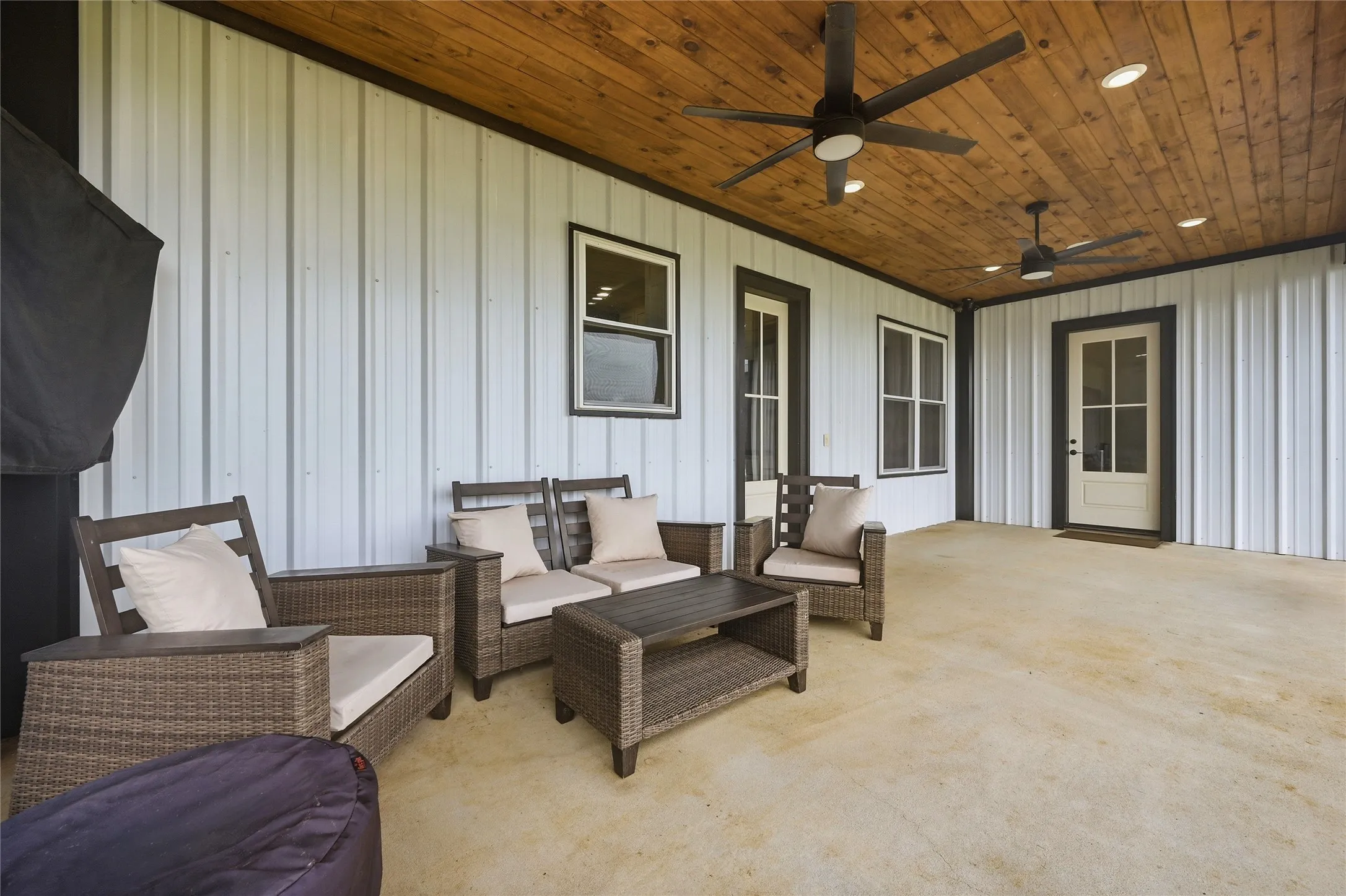 Single Family Residence For Sale in Grayson County , 119 Arkansas Road, Sadler, Texas 76264, 3 Bedrooms, 3 Bathrooms, Garage spaces, 2,218 Sqft, built in 2023, Price $555,000, mls#21333164, Real Estate Agent in Sadler, Homes For Sale in Grayson county, Homes For Sale in Sadler, Realtor in Sadler Texas, Real Estate Brokerage Independent Realty Texas, Luminita Cordes Realtor