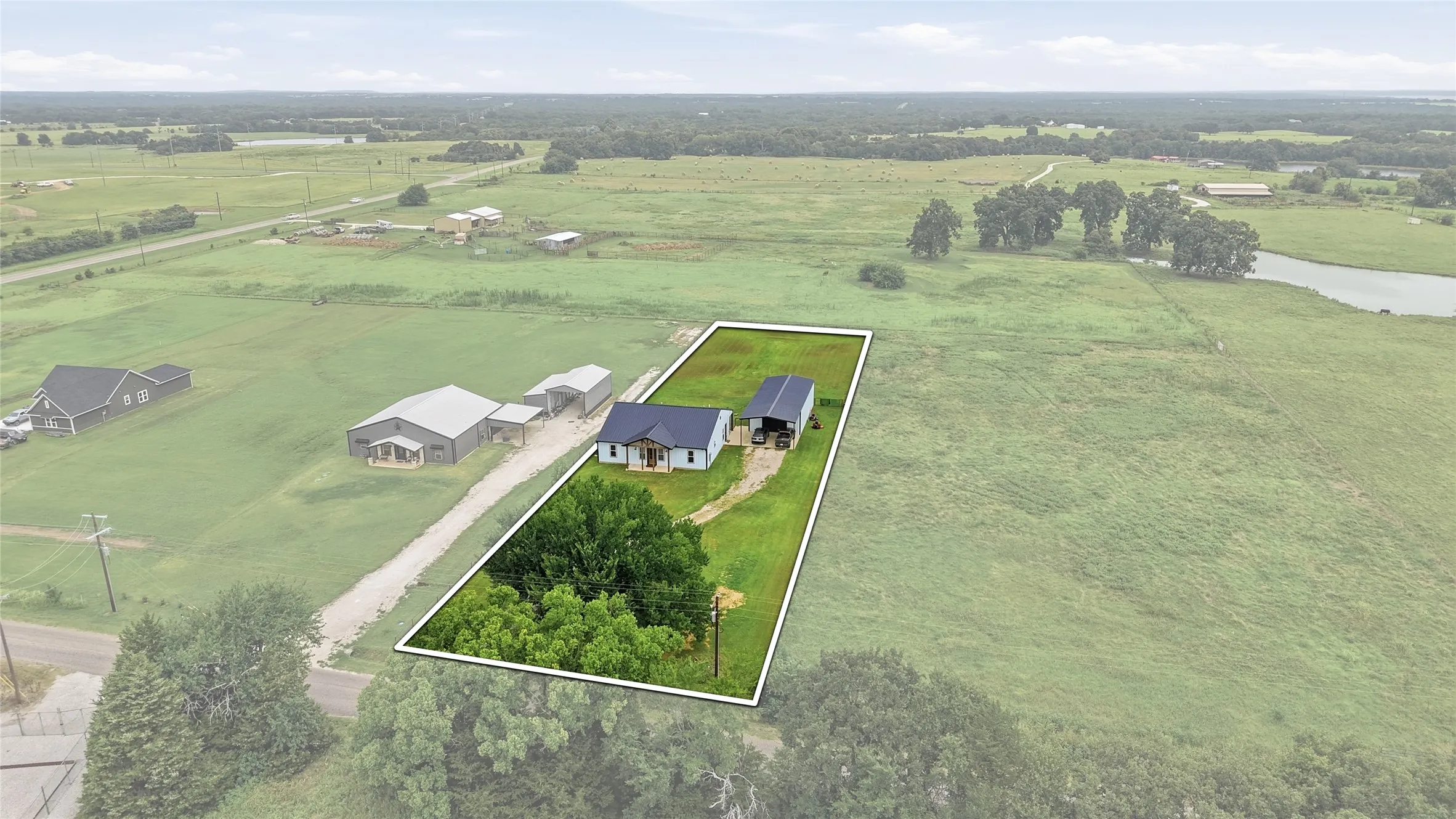Single Family Residence For Sale in Grayson County , 119 Arkansas Road, Sadler, Texas 76264, 3 Bedrooms, 3 Bathrooms, Garage spaces, 2,218 Sqft, built in 2023, Price $555,000, mls#21333164, Real Estate Agent in Sadler, Homes For Sale in Grayson county, Homes For Sale in Sadler, Realtor in Sadler Texas, Real Estate Brokerage Independent Realty Texas, Luminita Cordes Realtor