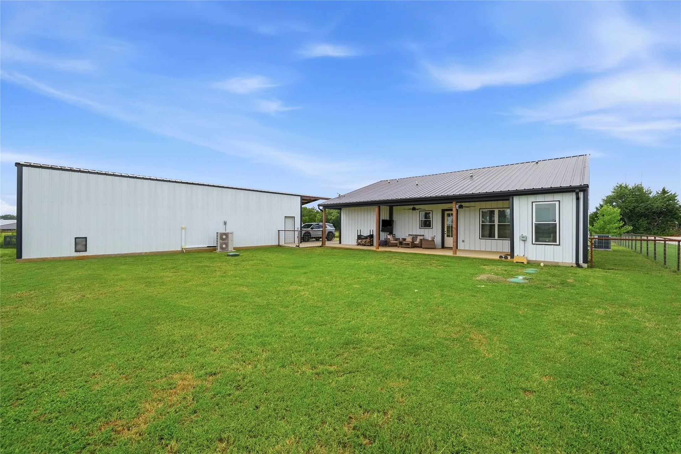 Single Family Residence For Sale in Grayson County , 119 Arkansas Road, Sadler, Texas 76264, 3 Bedrooms, 3 Bathrooms, Garage spaces, 2,218 Sqft, built in 2023, Price $555,000, mls#21333164, Real Estate Agent in Sadler, Homes For Sale in Grayson county, Homes For Sale in Sadler, Realtor in Sadler Texas, Real Estate Brokerage Independent Realty Texas, Luminita Cordes Realtor
