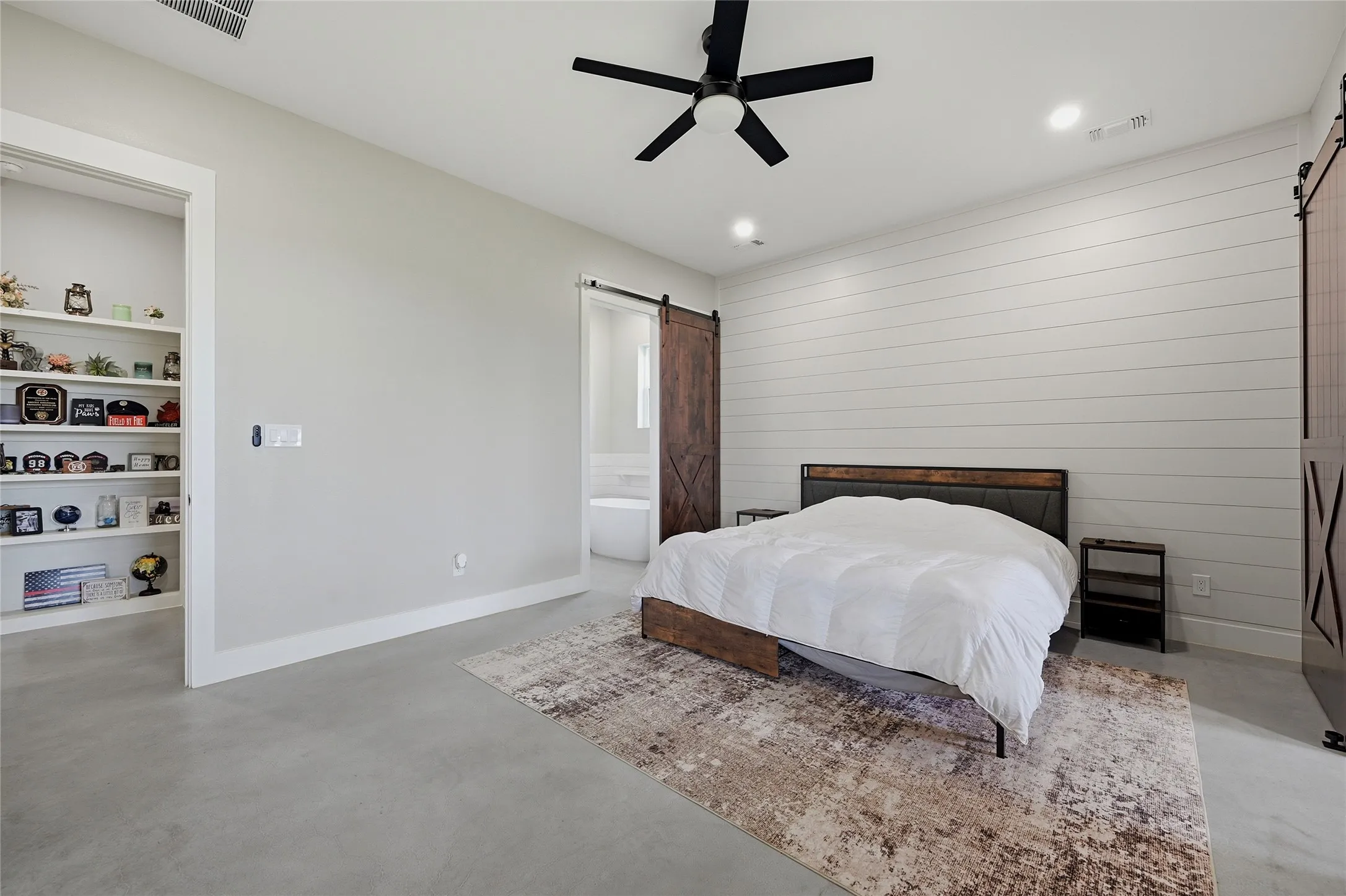 Single Family Residence For Sale in Grayson County , 119 Arkansas Road, Sadler, Texas 76264, 3 Bedrooms, 3 Bathrooms, Garage spaces, 2,218 Sqft, built in 2023, Price $555,000, mls#21333164, Real Estate Agent in Sadler, Homes For Sale in Grayson county, Homes For Sale in Sadler, Realtor in Sadler Texas, Real Estate Brokerage Independent Realty Texas, Luminita Cordes Realtor
