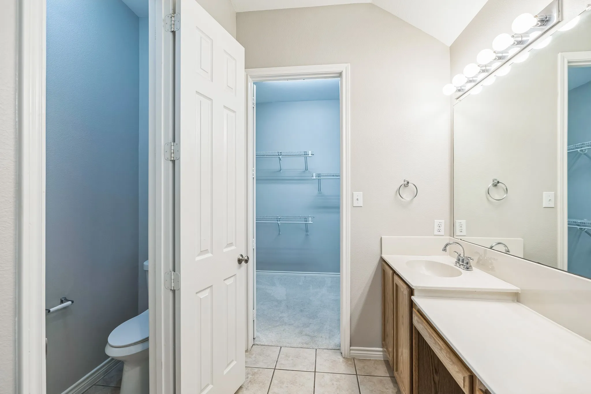 Single Family Residence For Sale in Denton County , 4471 Chandler Drive, Frisco, Texas 75034, 3 Bedrooms, 2 Bathrooms, 2 Garage spaces, 2,102 Sqft, built in 2003, Price $525,000, mls#21335160, Real Estate Agent in Frisco, Homes For Sale in Denton county, Homes For Sale in Frisco, Realtor in Frisco Texas, Real Estate Brokerage Independent Realty Texas, Luminita Cordes Realtor