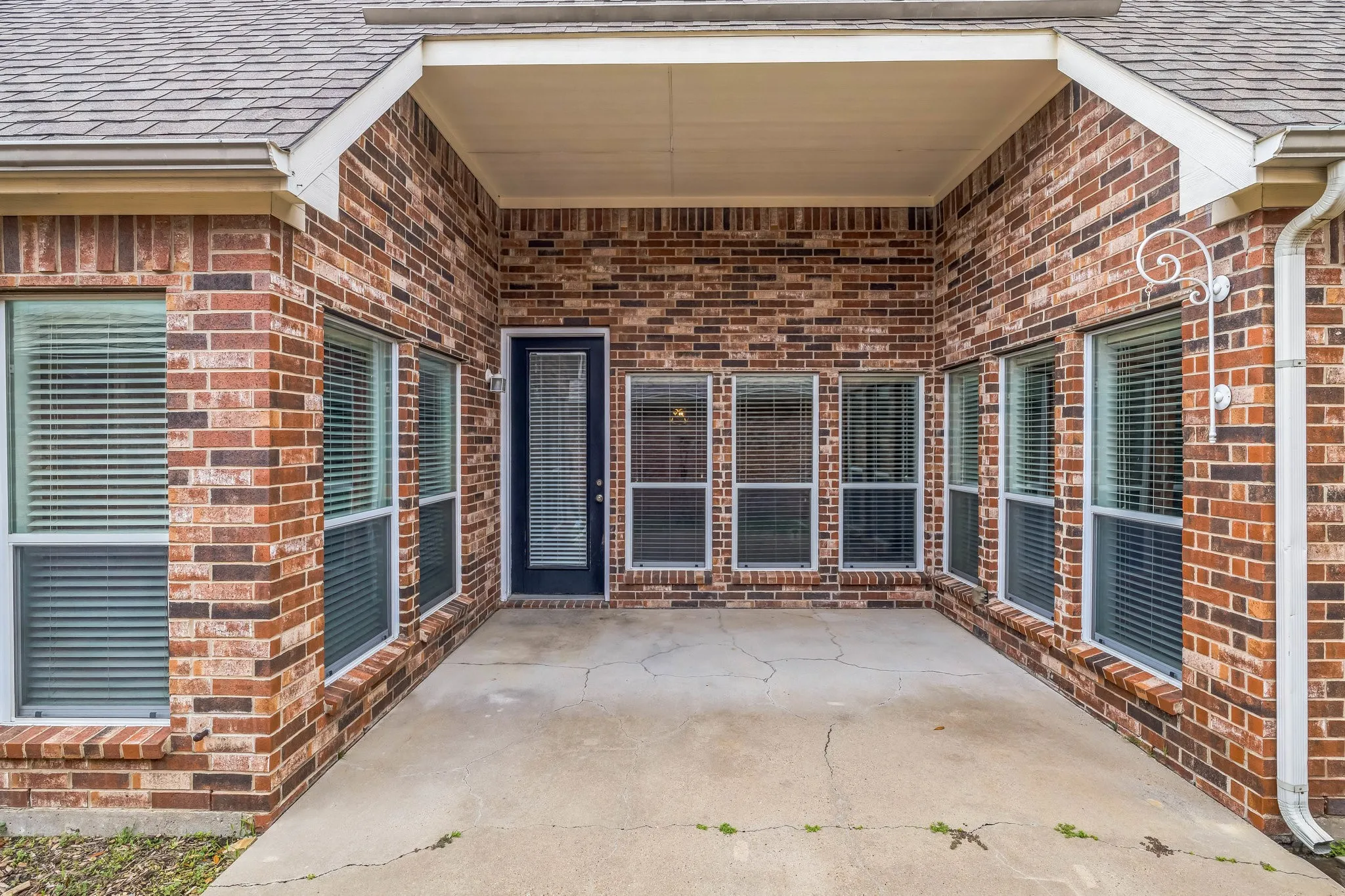 Single Family Residence For Sale in Denton County , 4471 Chandler Drive, Frisco, Texas 75034, 3 Bedrooms, 2 Bathrooms, 2 Garage spaces, 2,102 Sqft, built in 2003, Price $525,000, mls#21335160, Real Estate Agent in Frisco, Homes For Sale in Denton county, Homes For Sale in Frisco, Realtor in Frisco Texas, Real Estate Brokerage Independent Realty Texas, Luminita Cordes Realtor