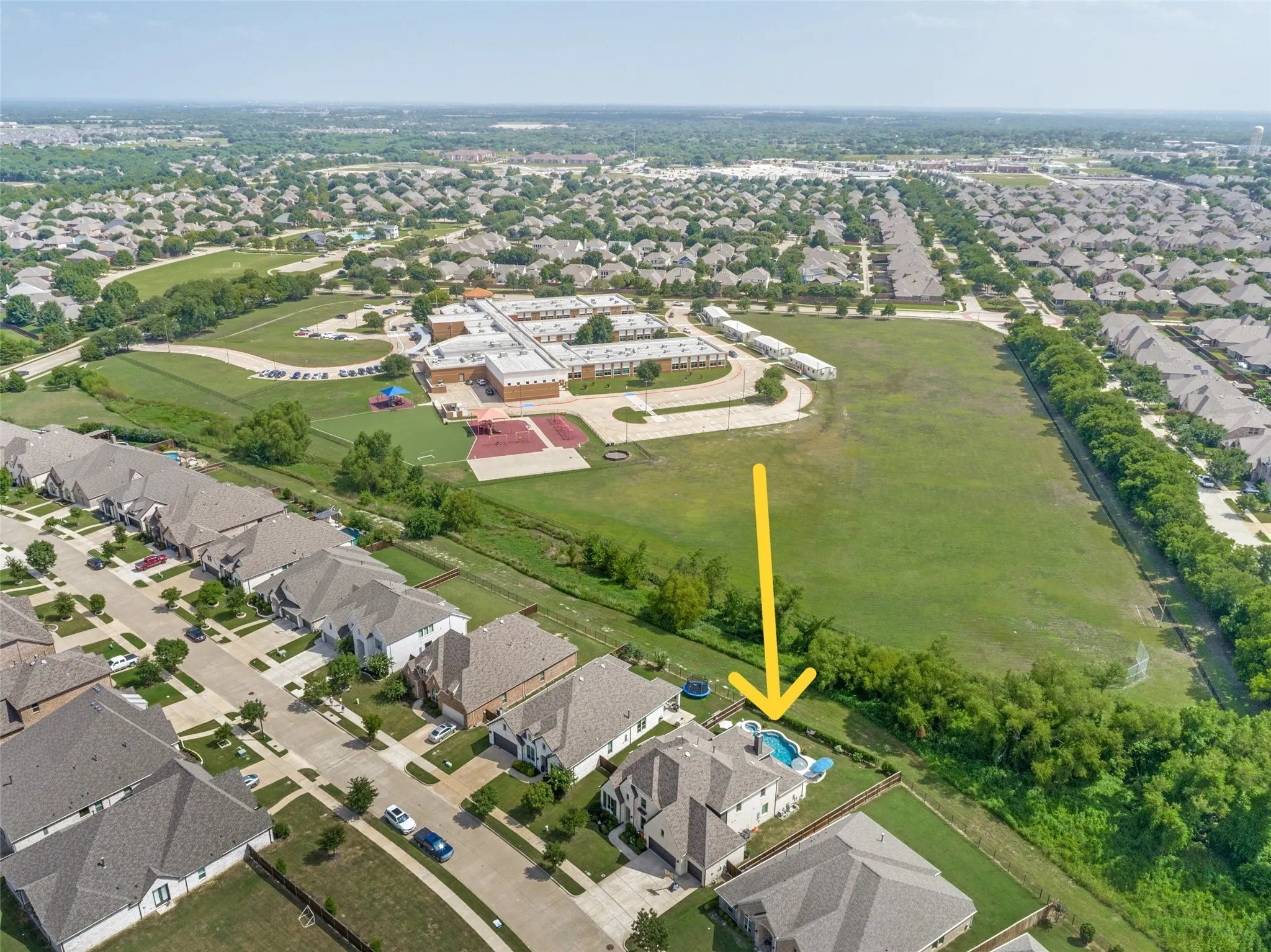 Single Family Residence For Sale in Collin County , 2506 Patton Drive, Melissa, Texas 75454, 5 Bedroom, 4 Bathroom, 4 Garage spaces, 3,801 Sqft, built in 2020, mls#21335156, Real Estate Agent in Melissa, Homes For Sale in Collin county, Homes For Sale in Melissa, Realtor in Melissa Texas, Real Estate Brokerage Independent Realty Texas, Luminita Cordes Realtor