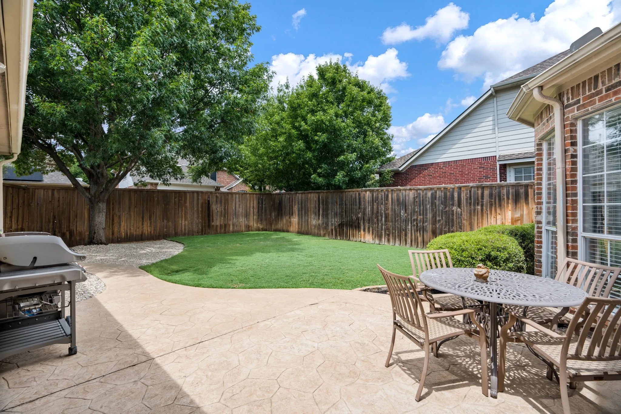 Single Family Residence For Sale in Denton County , 1714 Montura Lane, Frisco, Texas 75033, 4 Bedroom, 4 Bathroom, 2 Garage spaces, 2,927 Sqft, built in 2000, mls#21334987, Real Estate Agent in Frisco, Homes For Sale in Denton county, Homes For Sale in Frisco, Realtor in Frisco Texas, Real Estate Brokerage Independent Realty Texas, Luminita Cordes Realtor