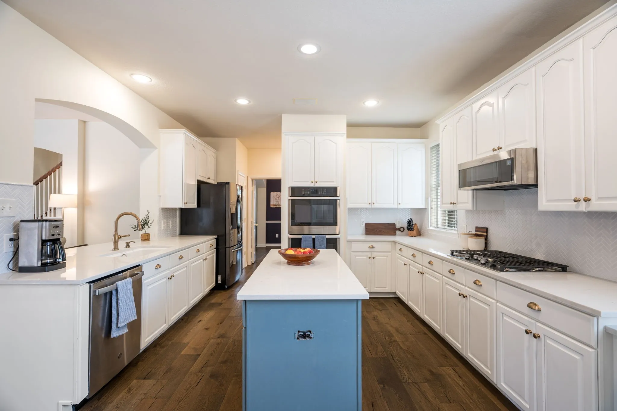 Single Family Residence For Sale in Denton County , 1714 Montura Lane, Frisco, Texas 75033, 4 Bedroom, 4 Bathroom, 2 Garage spaces, 2,927 Sqft, built in 2000, mls#21334987, Real Estate Agent in Frisco, Homes For Sale in Denton county, Homes For Sale in Frisco, Realtor in Frisco Texas, Real Estate Brokerage Independent Realty Texas, Luminita Cordes Realtor