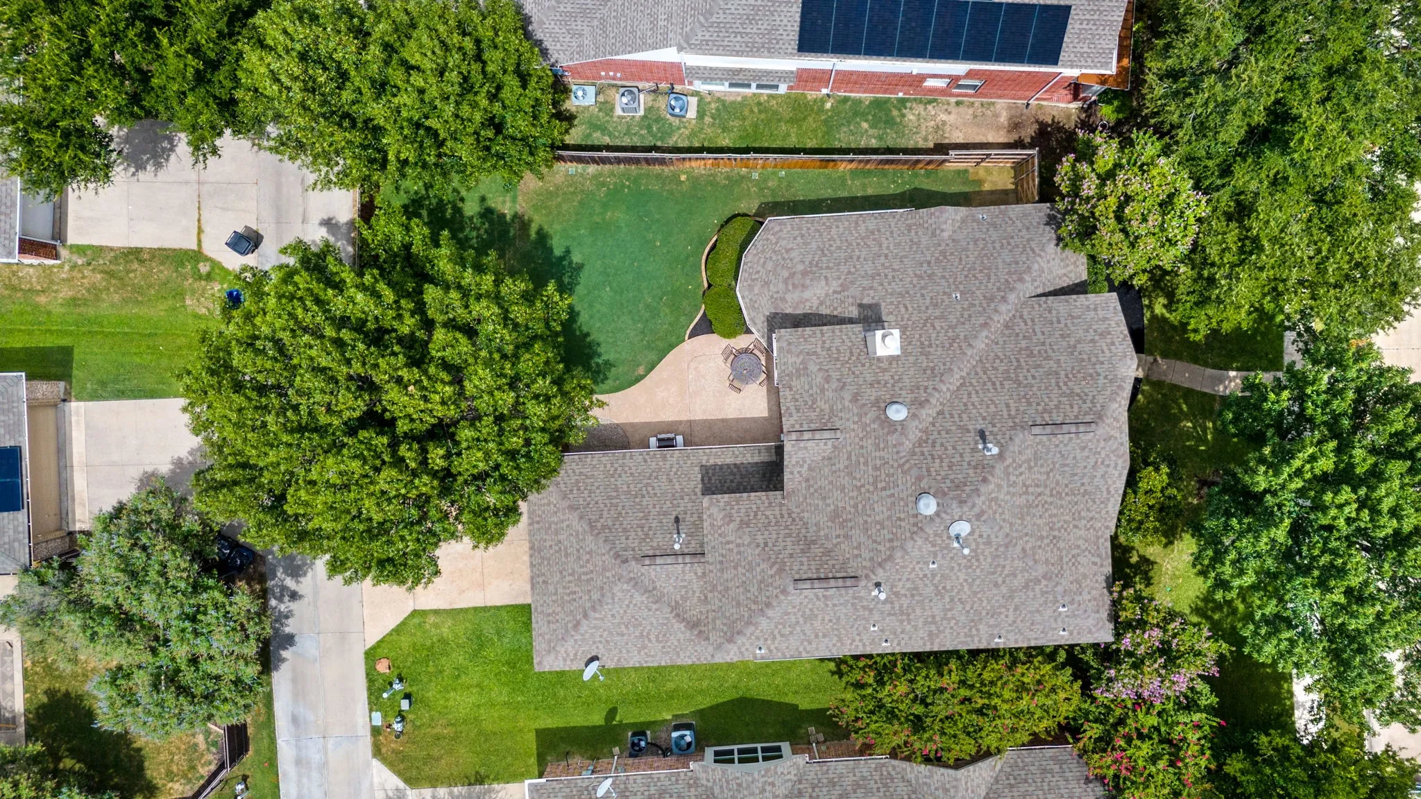 Single Family Residence For Sale in Denton County , 1714 Montura Lane, Frisco, Texas 75033, 4 Bedroom, 4 Bathroom, 2 Garage spaces, 2,927 Sqft, built in 2000, mls#21334987, Real Estate Agent in Frisco, Homes For Sale in Denton county, Homes For Sale in Frisco, Realtor in Frisco Texas, Real Estate Brokerage Independent Realty Texas, Luminita Cordes Realtor