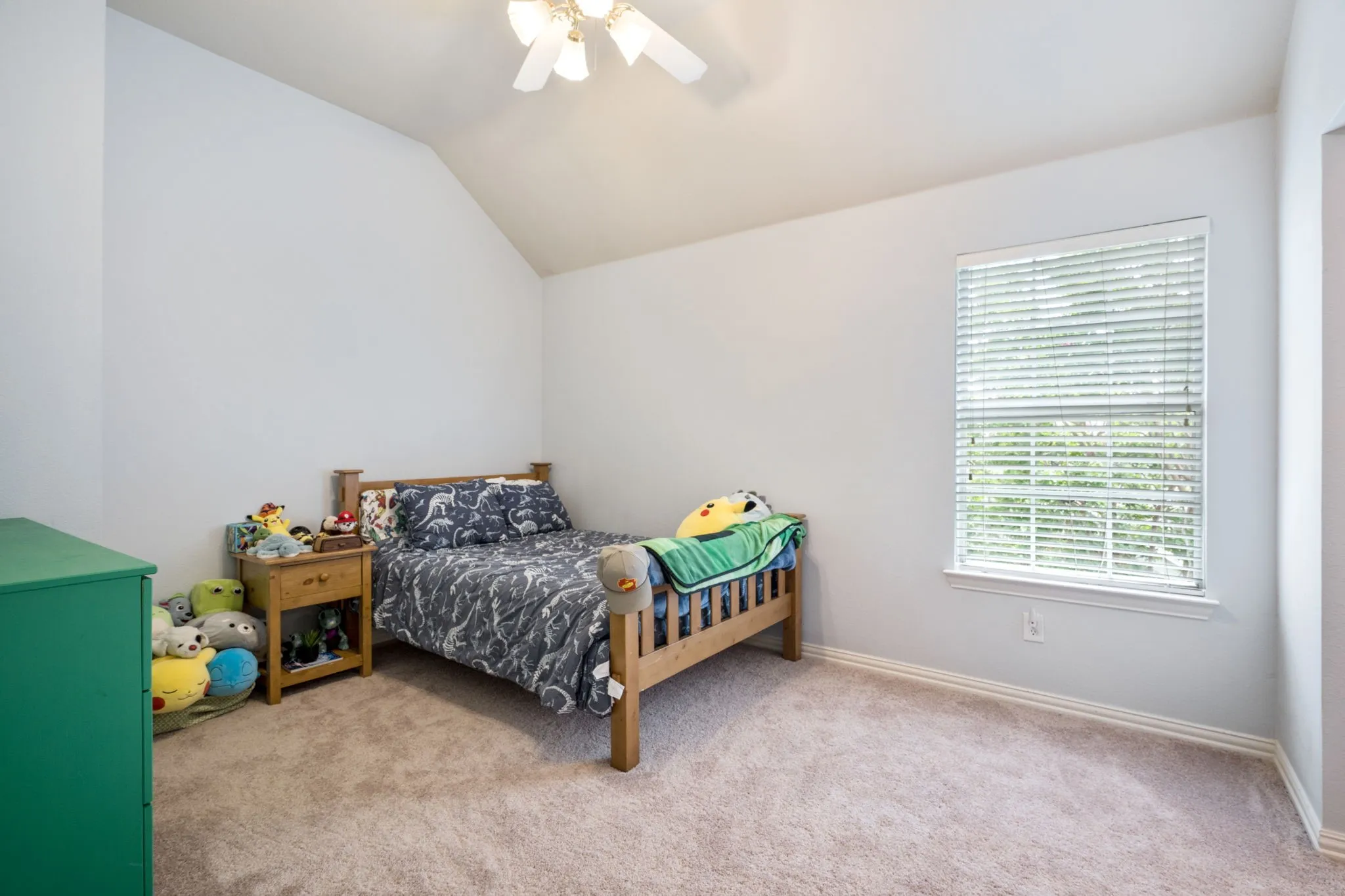 Single Family Residence For Sale in Denton County , 1714 Montura Lane, Frisco, Texas 75033, 4 Bedroom, 4 Bathroom, 2 Garage spaces, 2,927 Sqft, built in 2000, mls#21334987, Real Estate Agent in Frisco, Homes For Sale in Denton county, Homes For Sale in Frisco, Realtor in Frisco Texas, Real Estate Brokerage Independent Realty Texas, Luminita Cordes Realtor
