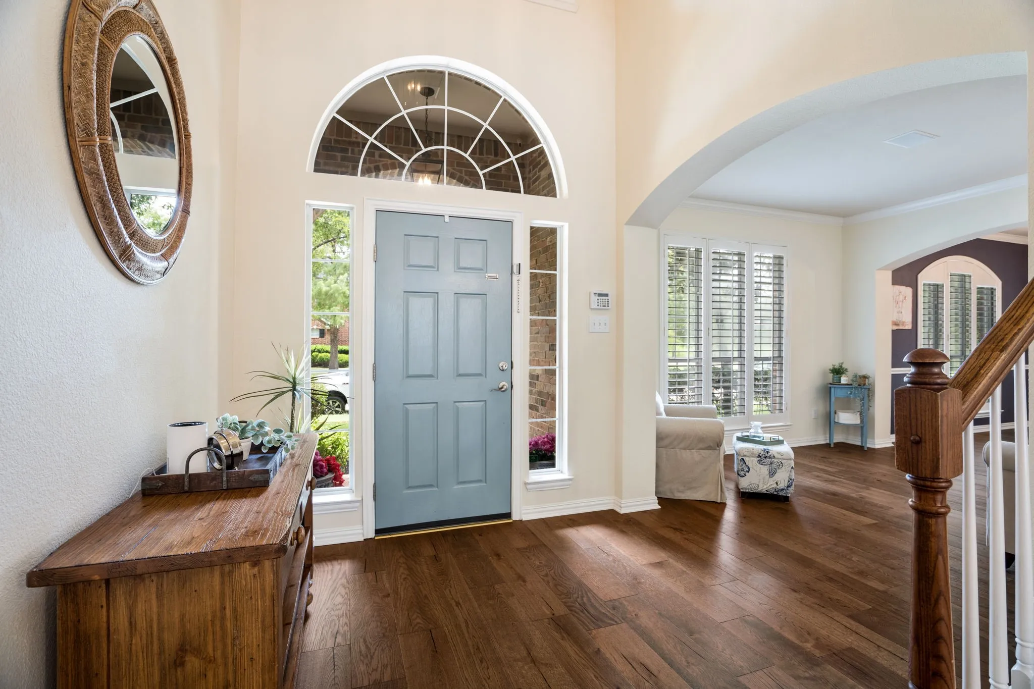Single Family Residence For Sale in Denton County , 1714 Montura Lane, Frisco, Texas 75033, 4 Bedroom, 4 Bathroom, 2 Garage spaces, 2,927 Sqft, built in 2000, mls#21334987, Real Estate Agent in Frisco, Homes For Sale in Denton county, Homes For Sale in Frisco, Realtor in Frisco Texas, Real Estate Brokerage Independent Realty Texas, Luminita Cordes Realtor