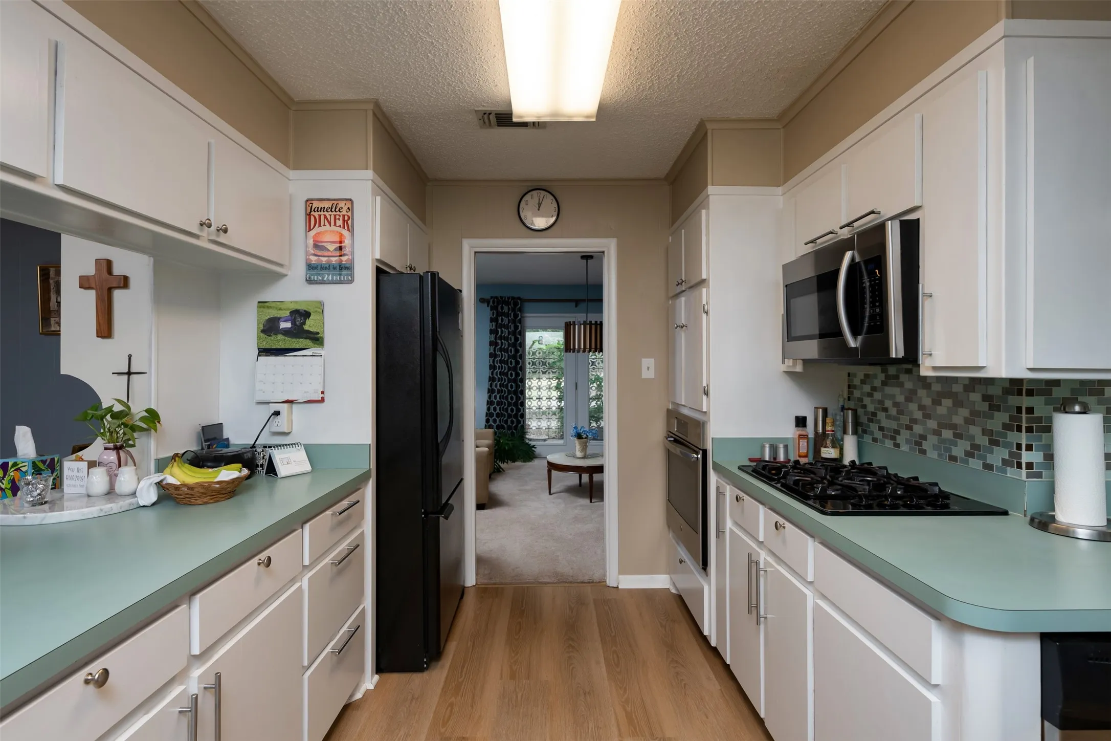 Single Family Residence For Sale in Parker County , 706 Norton Street, Weatherford, Texas 76086, 3 Bedroom, 2 Bathroom, 2 Garage spaces, 2,490 Sqft, built in 1960, mls#21330568, Real Estate Agent in Weatherford, Homes For Sale in Parker county, Homes For Sale in Weatherford, Realtor in Weatherford Texas, Real Estate Brokerage Independent Realty Texas, Luminita Cordes Realtor