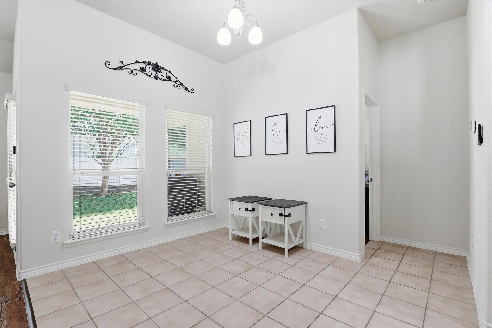 Breakfast room