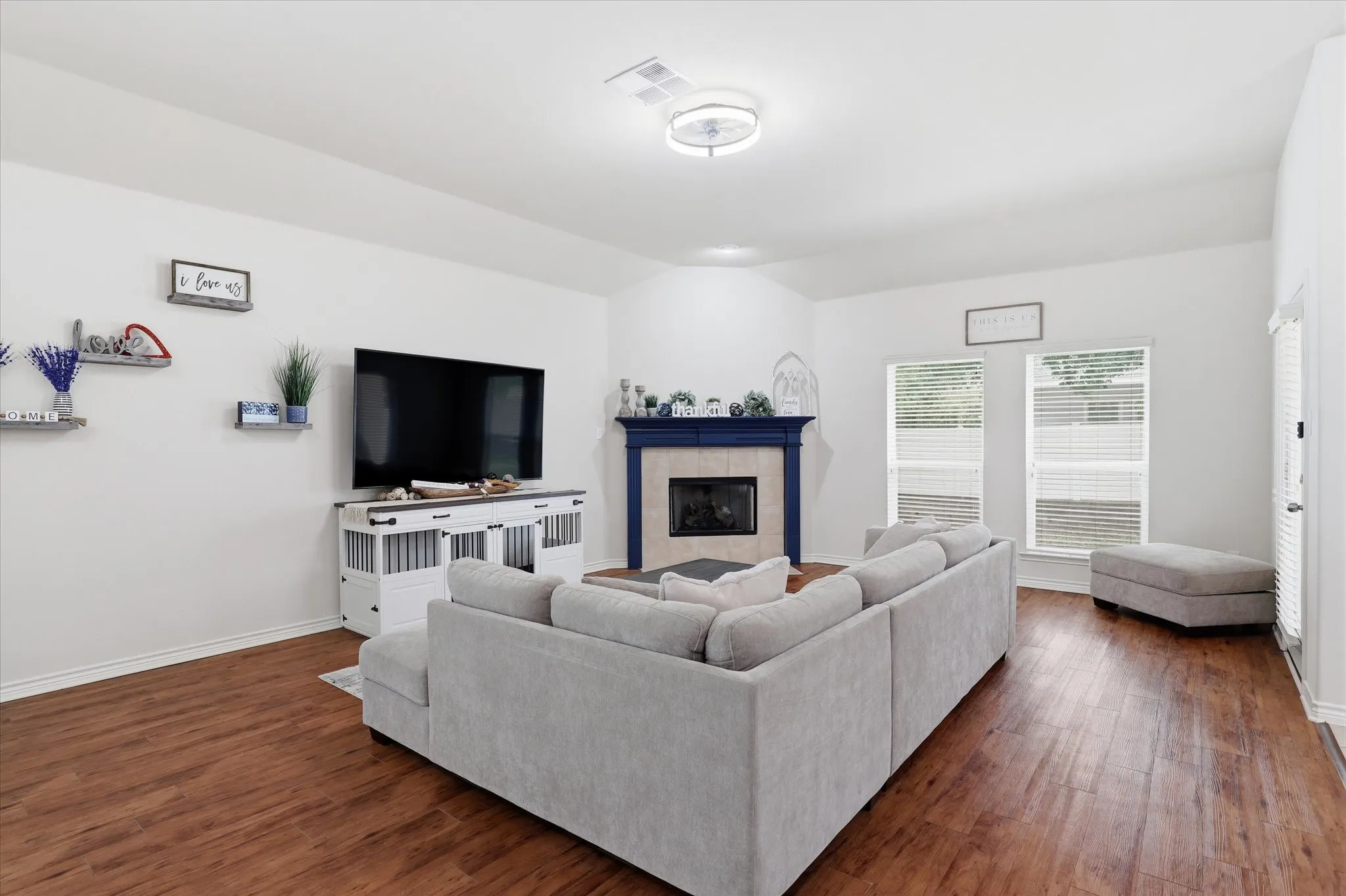 Single Family Residence For Sale in Denton County , 1408 Mountain Laurel Drive, Savannah, Texas 76227, 4 Bedroom, 2 Bathroom, 2 Garage spaces, 2,136 Sqft, built in 2004, mls#21334959, Real Estate Agent in Savannah, Homes For Sale in Denton county, Homes For Sale in Savannah, Realtor in Savannah Texas, Real Estate Brokerage Independent Realty Texas, Luminita Cordes Realtor