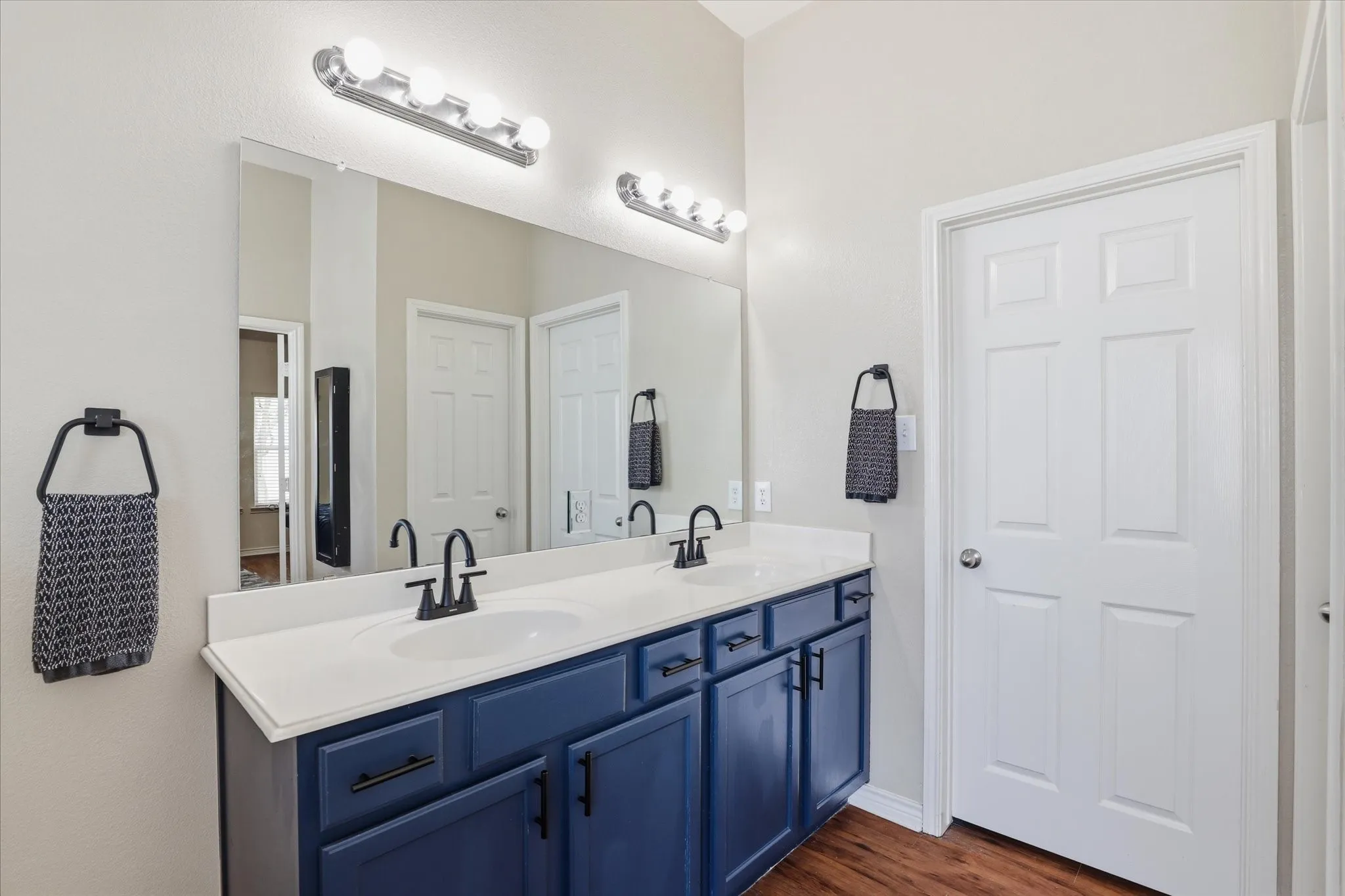 Double vanity