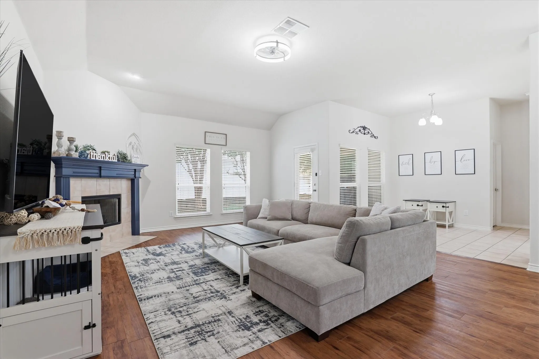 Single Family Residence For Sale in Denton County , 1408 Mountain Laurel Drive, Savannah, Texas 76227, 4 Bedroom, 2 Bathroom, 2 Garage spaces, 2,136 Sqft, built in 2004, mls#21334959, Real Estate Agent in Savannah, Homes For Sale in Denton county, Homes For Sale in Savannah, Realtor in Savannah Texas, Real Estate Brokerage Independent Realty Texas, Luminita Cordes Realtor