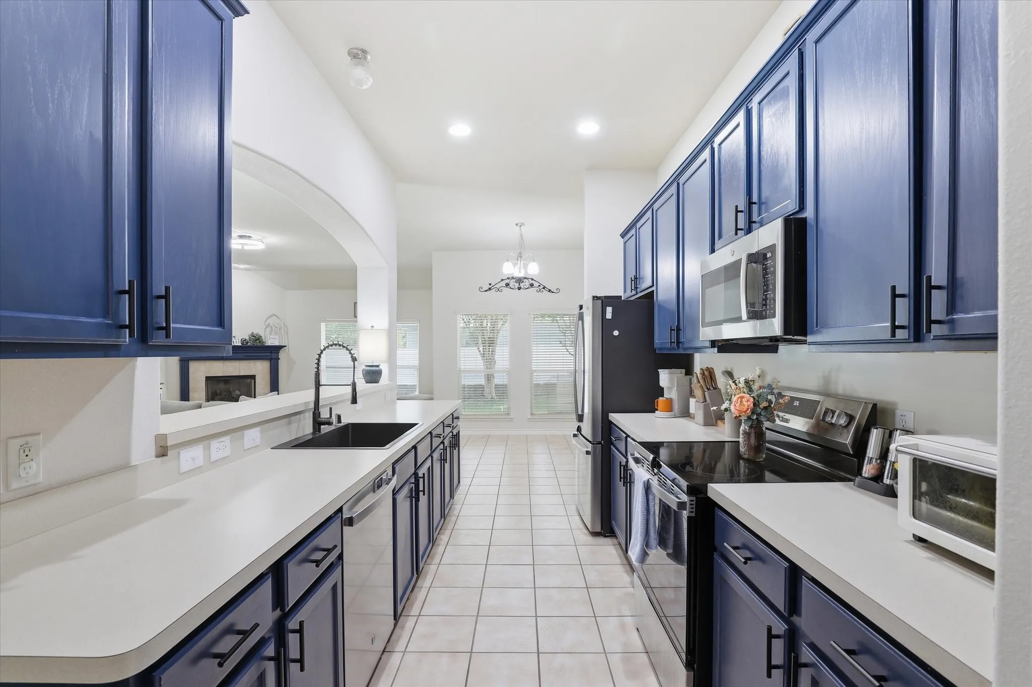 Single Family Residence For Sale in Denton County , 1408 Mountain Laurel Drive, Savannah, Texas 76227, 4 Bedroom, 2 Bathroom, 2 Garage spaces, 2,136 Sqft, built in 2004, mls#21334959, Real Estate Agent in Savannah, Homes For Sale in Denton county, Homes For Sale in Savannah, Realtor in Savannah Texas, Real Estate Brokerage Independent Realty Texas, Luminita Cordes Realtor