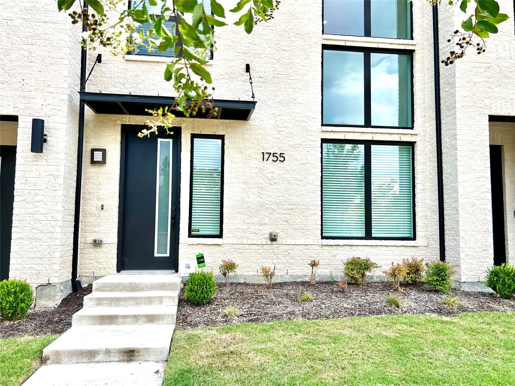 Townhouse For Rent in Collin County , 1755 Montgomery Drive, Plano, Texas 75075, 2 Bedroom, 3 Bathroom, Garage spaces, 1,672 Sqft, built in 2020, Price $2,500, mls#21333898, Real Estate Agent in Plano, Homes For Rent in Collin county, Homes For Rent in Plano, Realtor in Plano Texas, Real Estate Brokerage Independent Realty Texas, Luminita Cordes Realtor