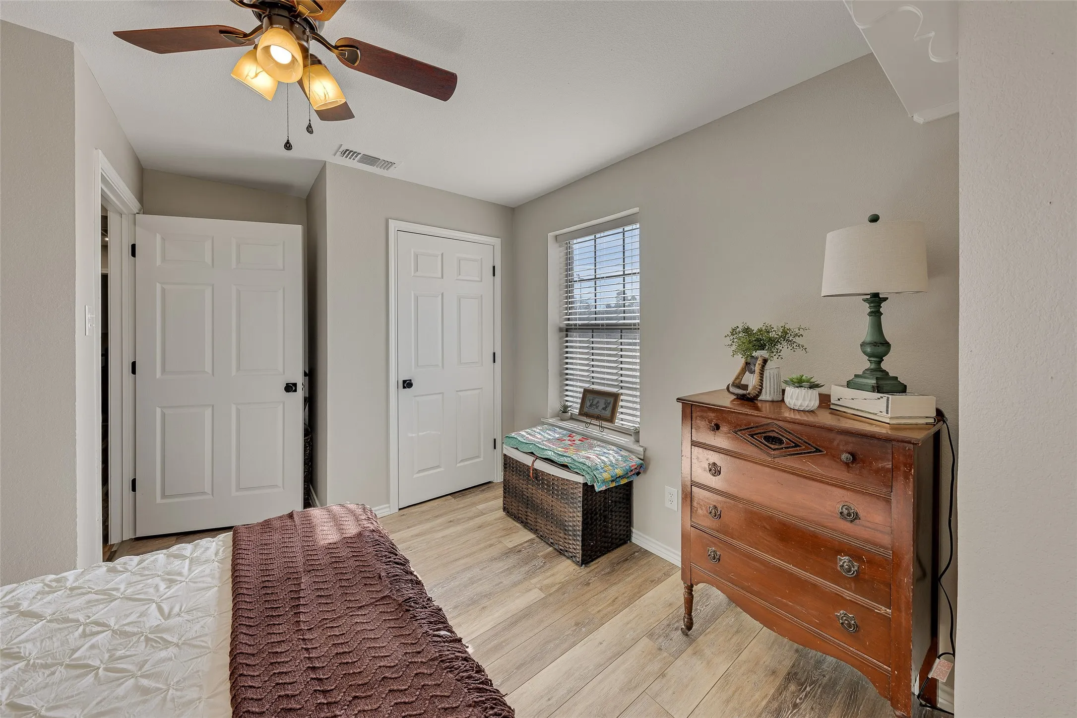 Farm For Sale in Wood County , 283 County Road 4440, Winnsboro, Texas 75494, 4 Bedrooms, 3 Bathrooms, Garage spaces, 2,400 Sqft, built in 1998, Price $697,000, mls#21335189, Real Estate Agent in Winnsboro, Homes For Sale in Wood county, Homes For Sale in Winnsboro, Realtor in Winnsboro Texas, Real Estate Brokerage Independent Realty Texas, Luminita Cordes Realtor
