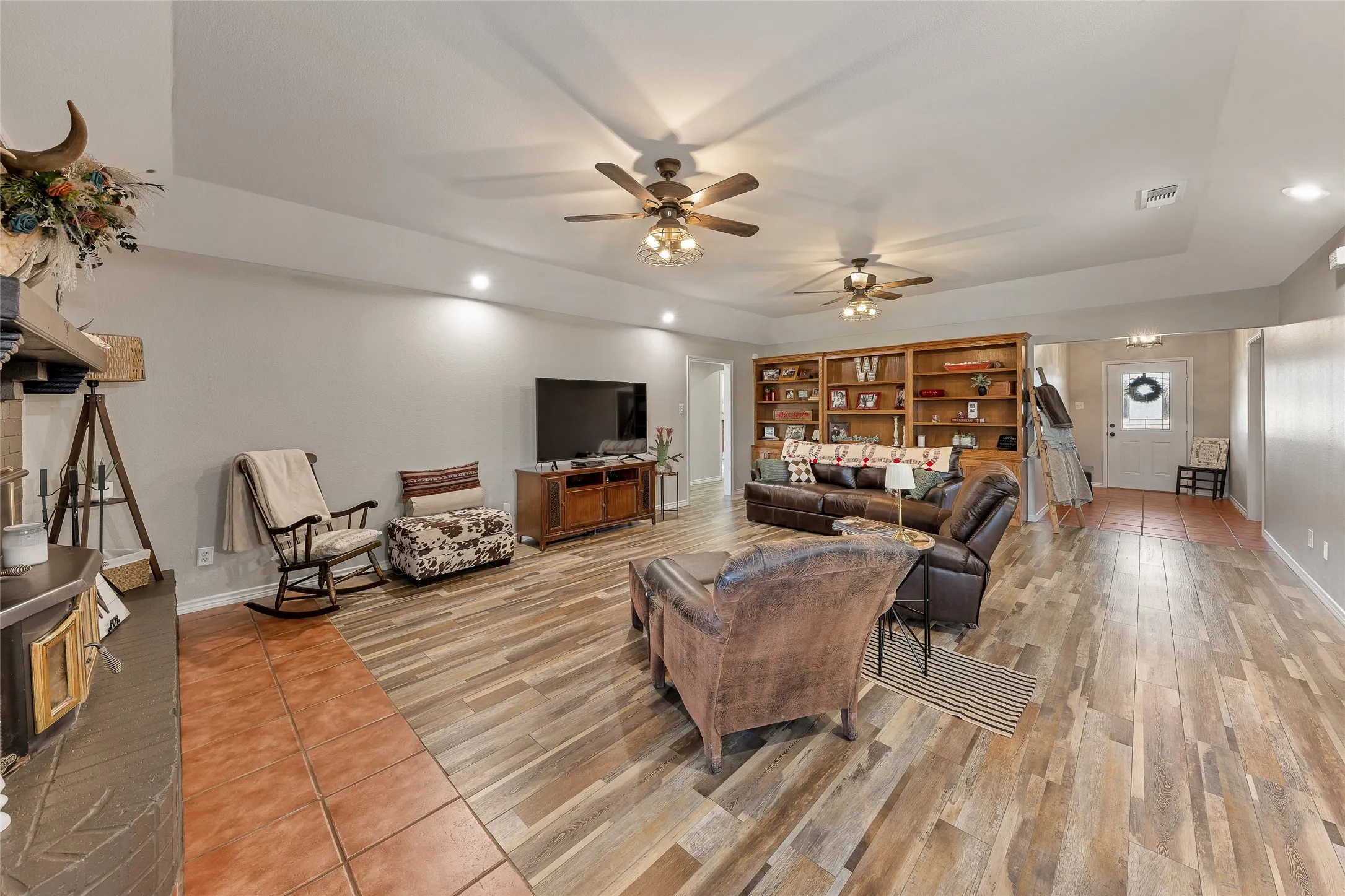 Farm For Sale in Wood County , 283 County Road 4440, Winnsboro, Texas 75494, 4 Bedrooms, 3 Bathrooms, Garage spaces, 2,400 Sqft, built in 1998, Price $697,000, mls#21335189, Real Estate Agent in Winnsboro, Homes For Sale in Wood county, Homes For Sale in Winnsboro, Realtor in Winnsboro Texas, Real Estate Brokerage Independent Realty Texas, Luminita Cordes Realtor