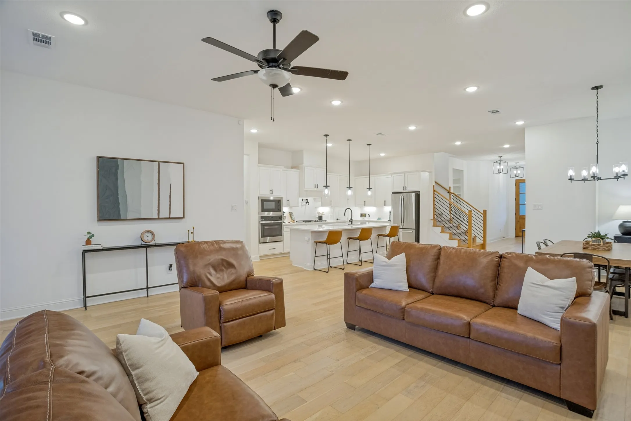 Single Family Residence For Sale in Collin County , 2208 Mercy Way, Wylie, Texas 75098, 5 Bedroom, 3 Bathroom, 2 Garage spaces, 3,174 Sqft, built in 2021, mls#21335183, Real Estate Agent in Wylie, Homes For Sale in Collin county, Homes For Sale in Wylie, Realtor in Wylie Texas, Real Estate Brokerage Independent Realty Texas, Luminita Cordes Realtor