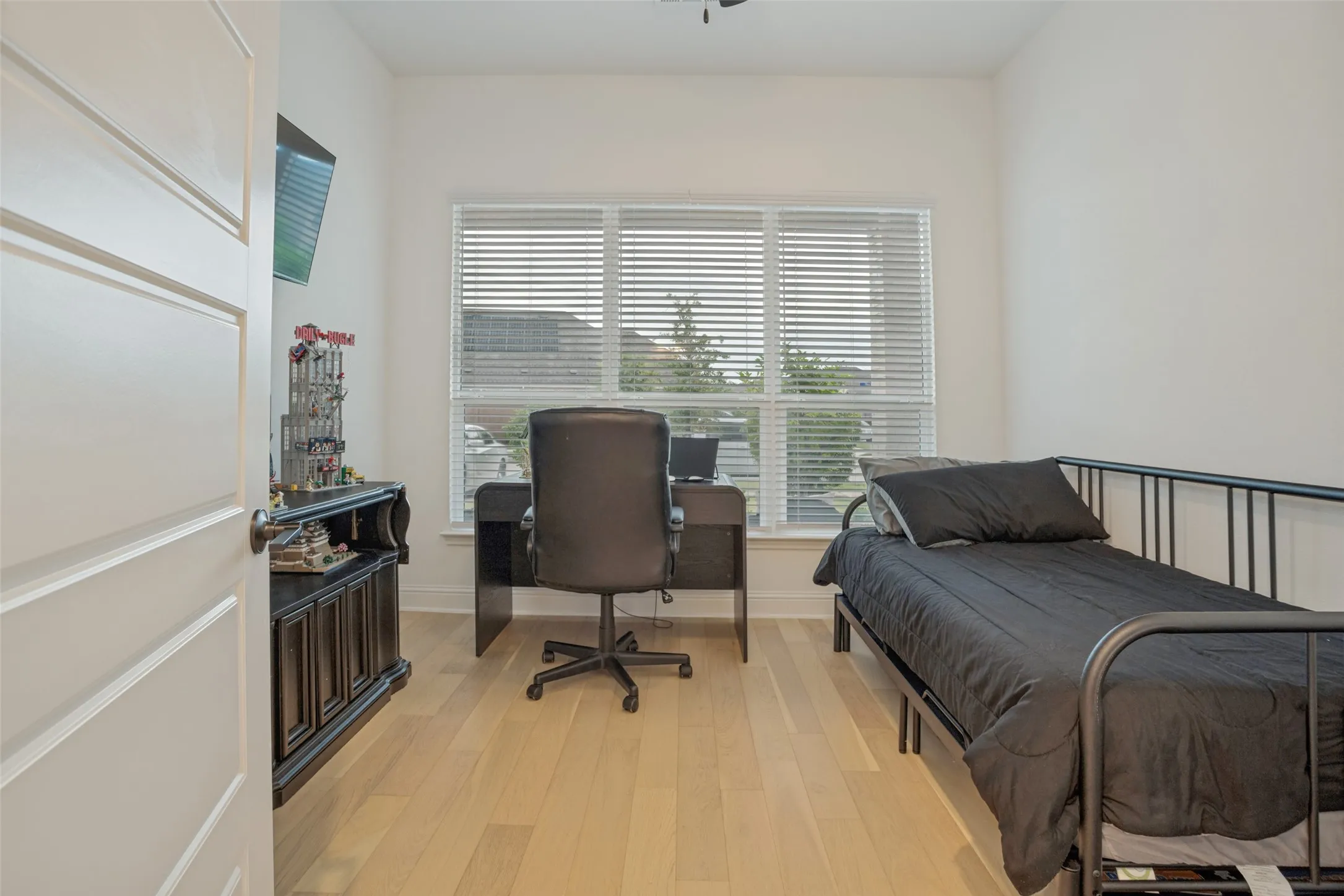 Downstairs bedroom/office.