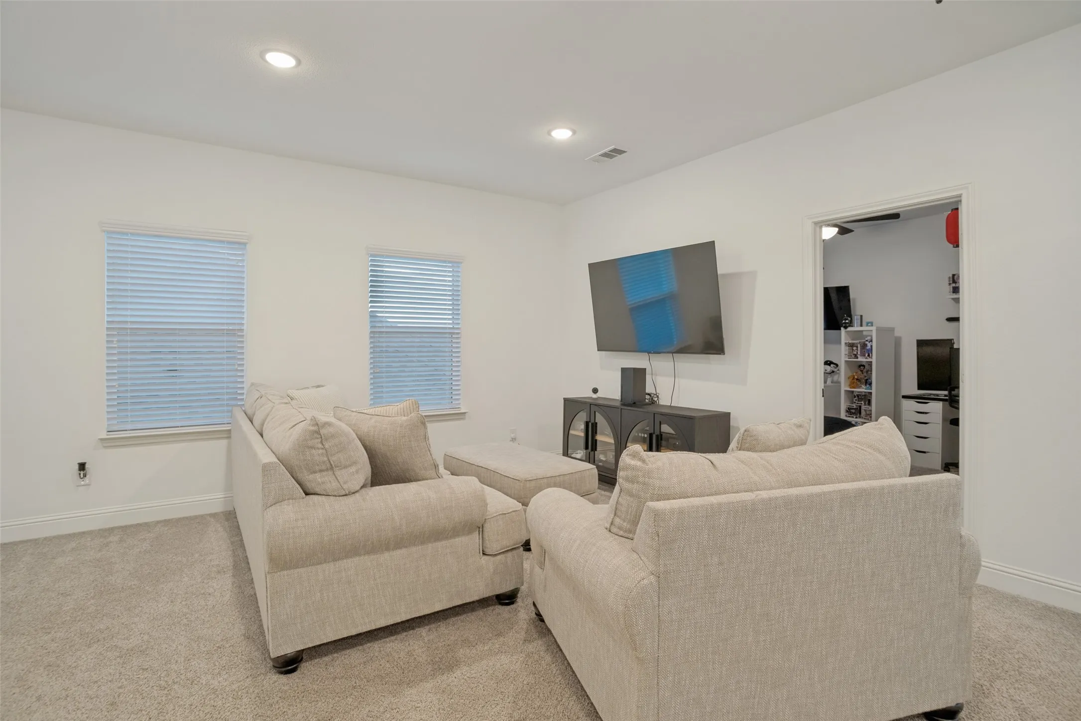 Single Family Residence For Sale in Collin County , 2208 Mercy Way, Wylie, Texas 75098, 5 Bedroom, 3 Bathroom, 2 Garage spaces, 3,174 Sqft, built in 2021, mls#21335183, Real Estate Agent in Wylie, Homes For Sale in Collin county, Homes For Sale in Wylie, Realtor in Wylie Texas, Real Estate Brokerage Independent Realty Texas, Luminita Cordes Realtor